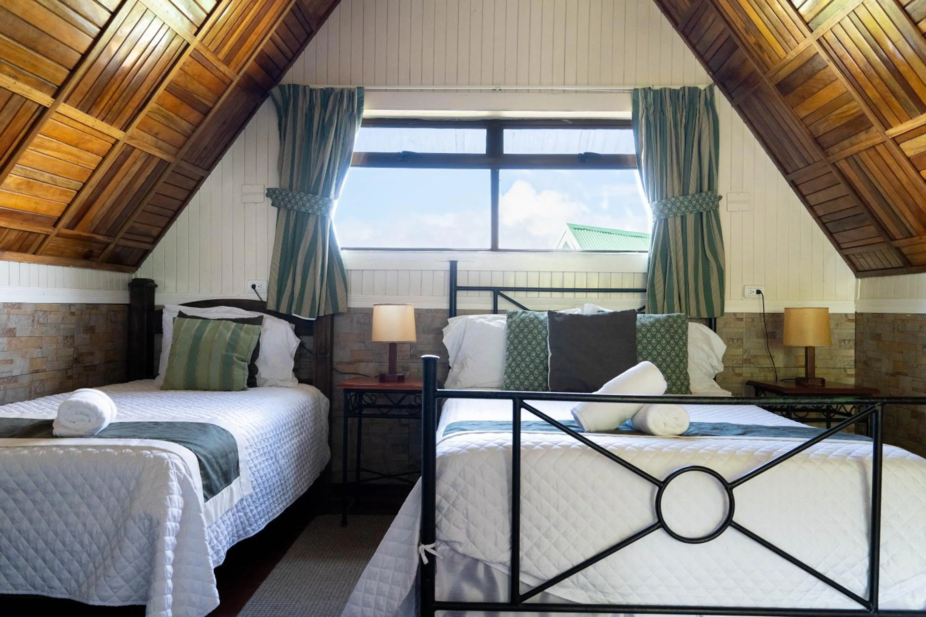 Bed in Hortensias Chalets Vara blanca