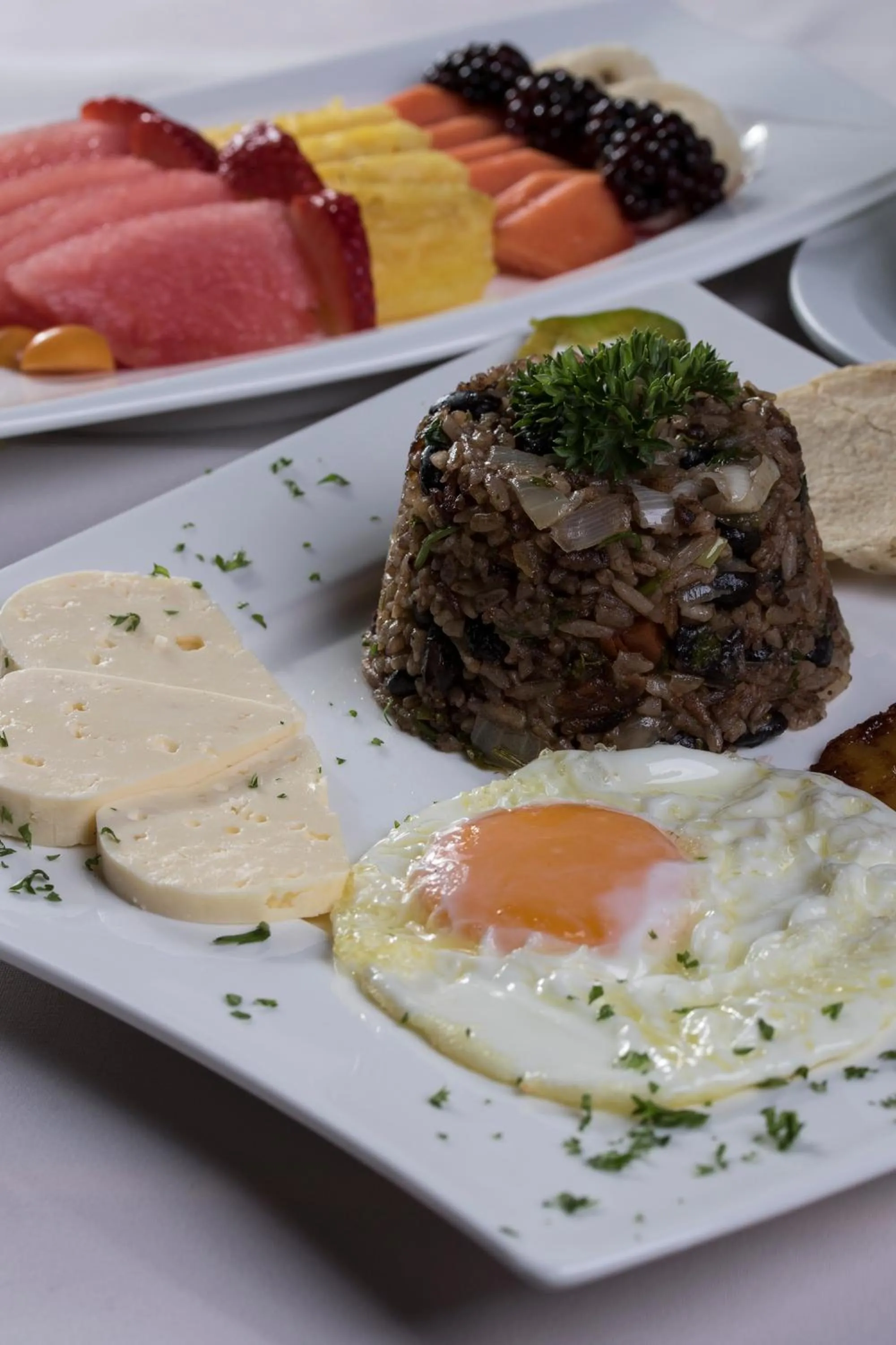 Restaurant/places to eat in Hortensias Chalets Vara blanca