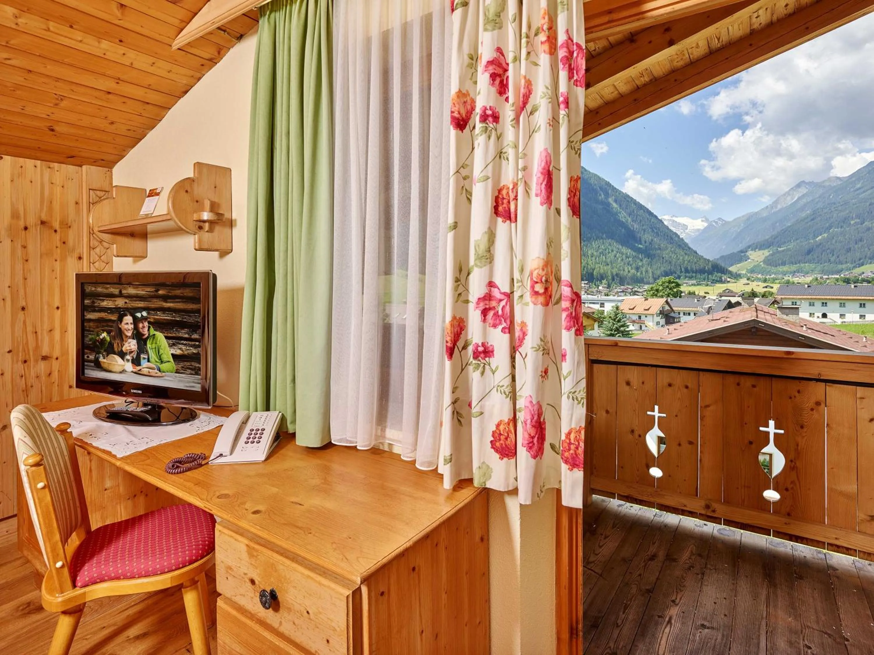 Photo of the whole room in Hotel Sonnhof