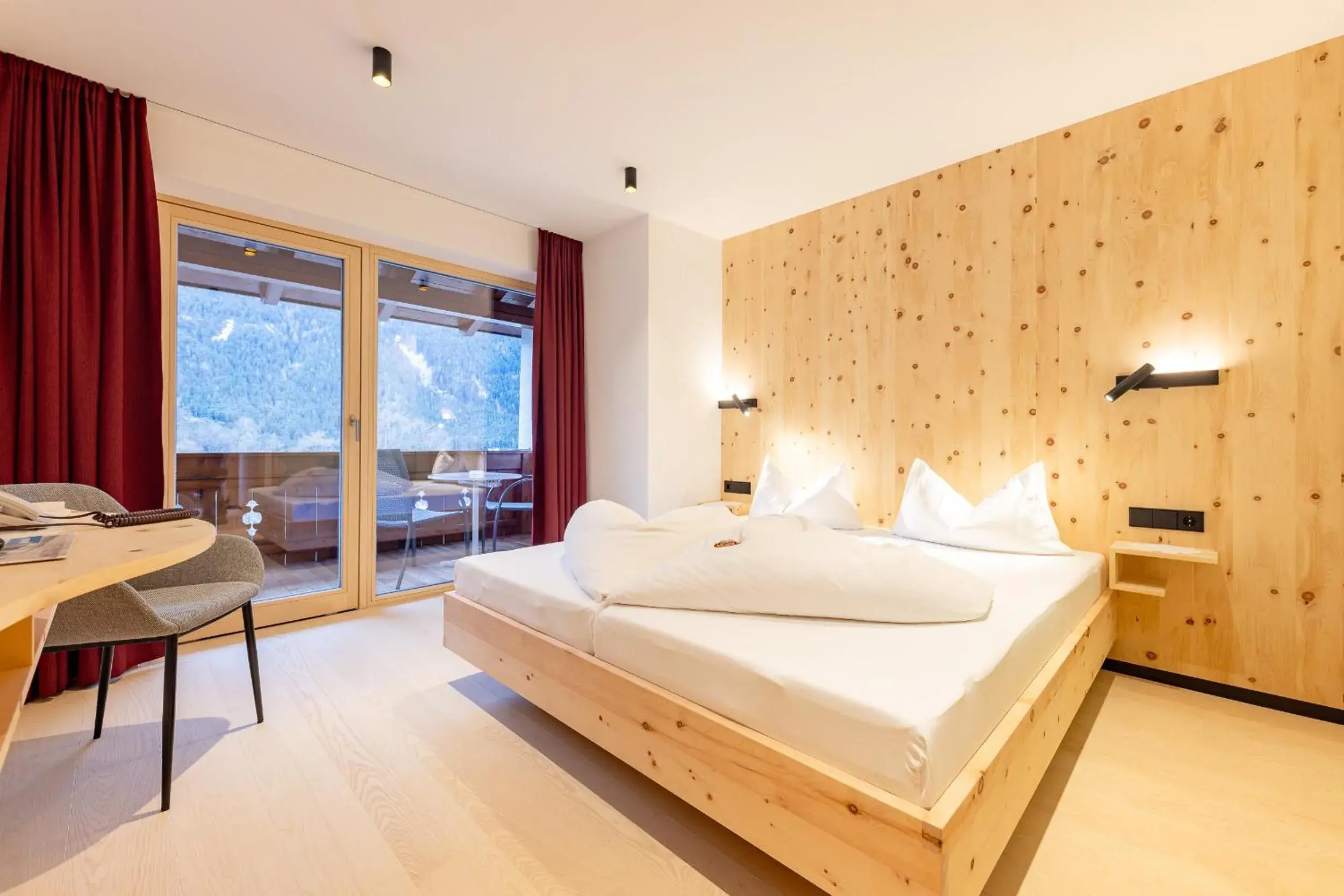 Double Room with Balcony in Gasthof Gröbenhof Double Room with Balcony in Gasthof Gröbenhof