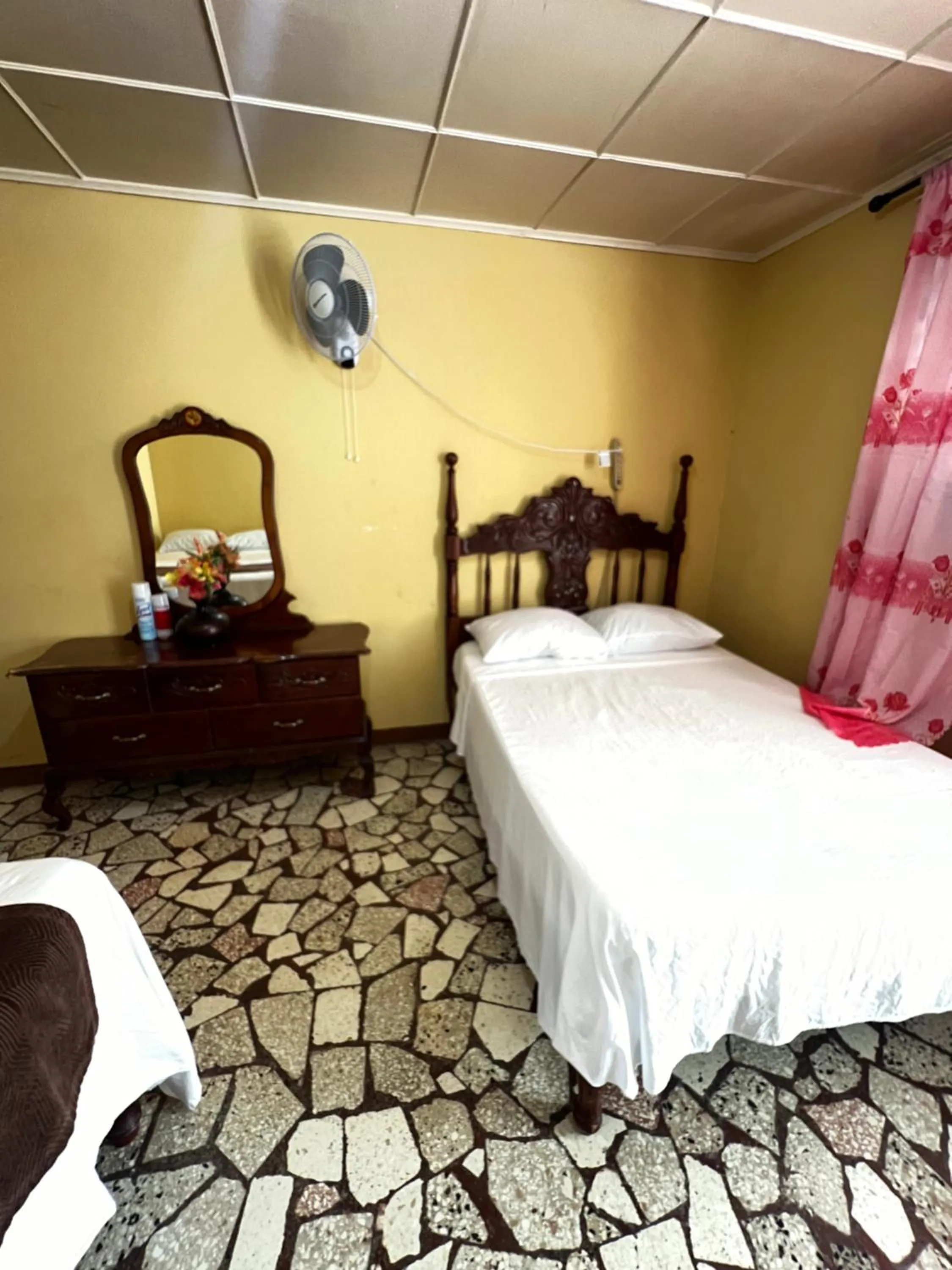 Bed in Cozy Family Inn