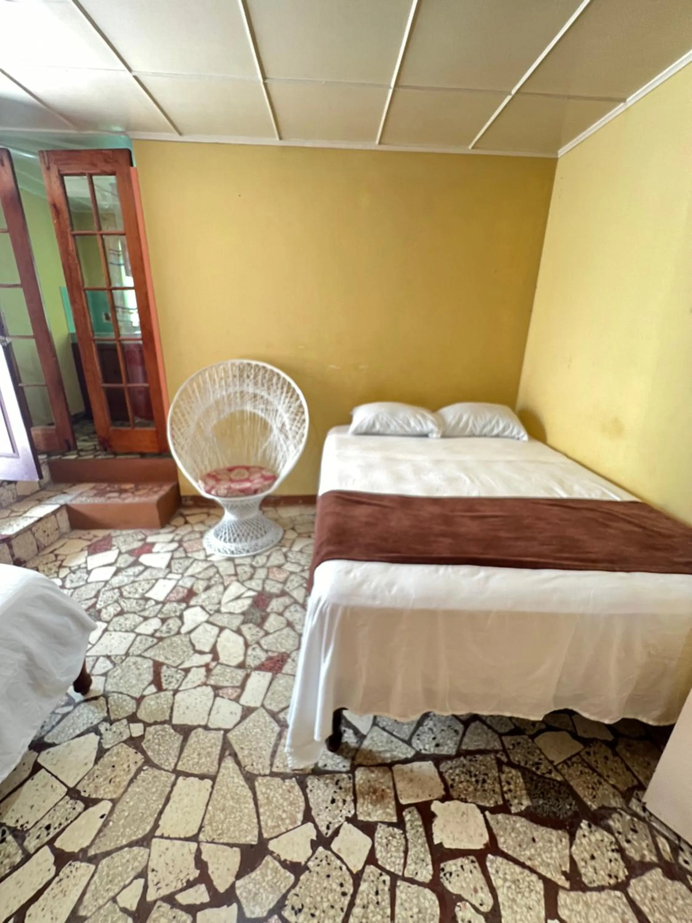 Bed in Cozy Family Inn