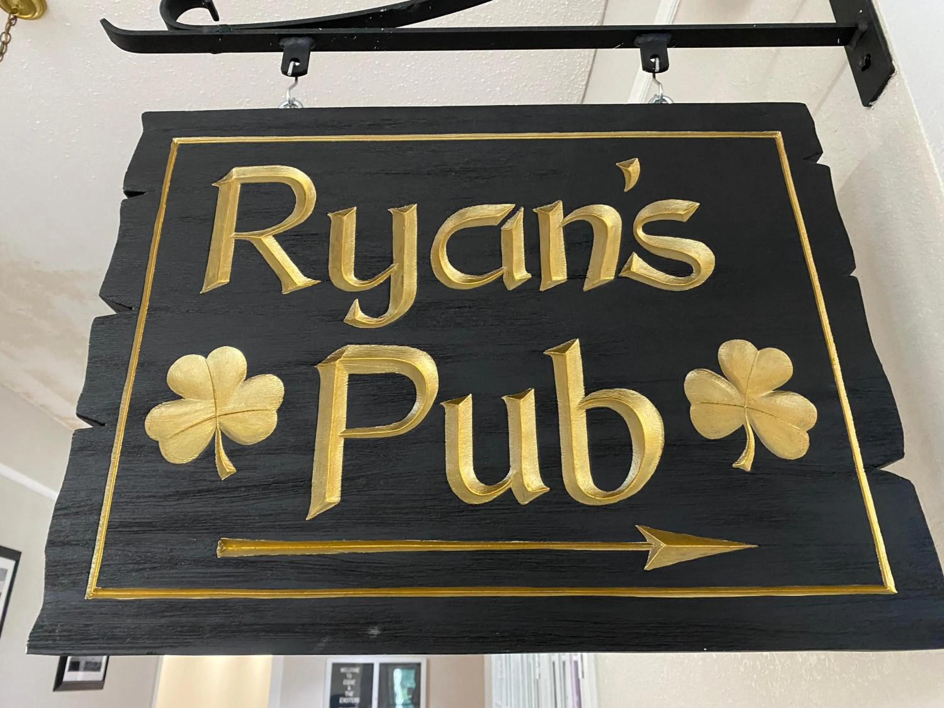 Restaurant/places to eat in Whalers Inn and Suites