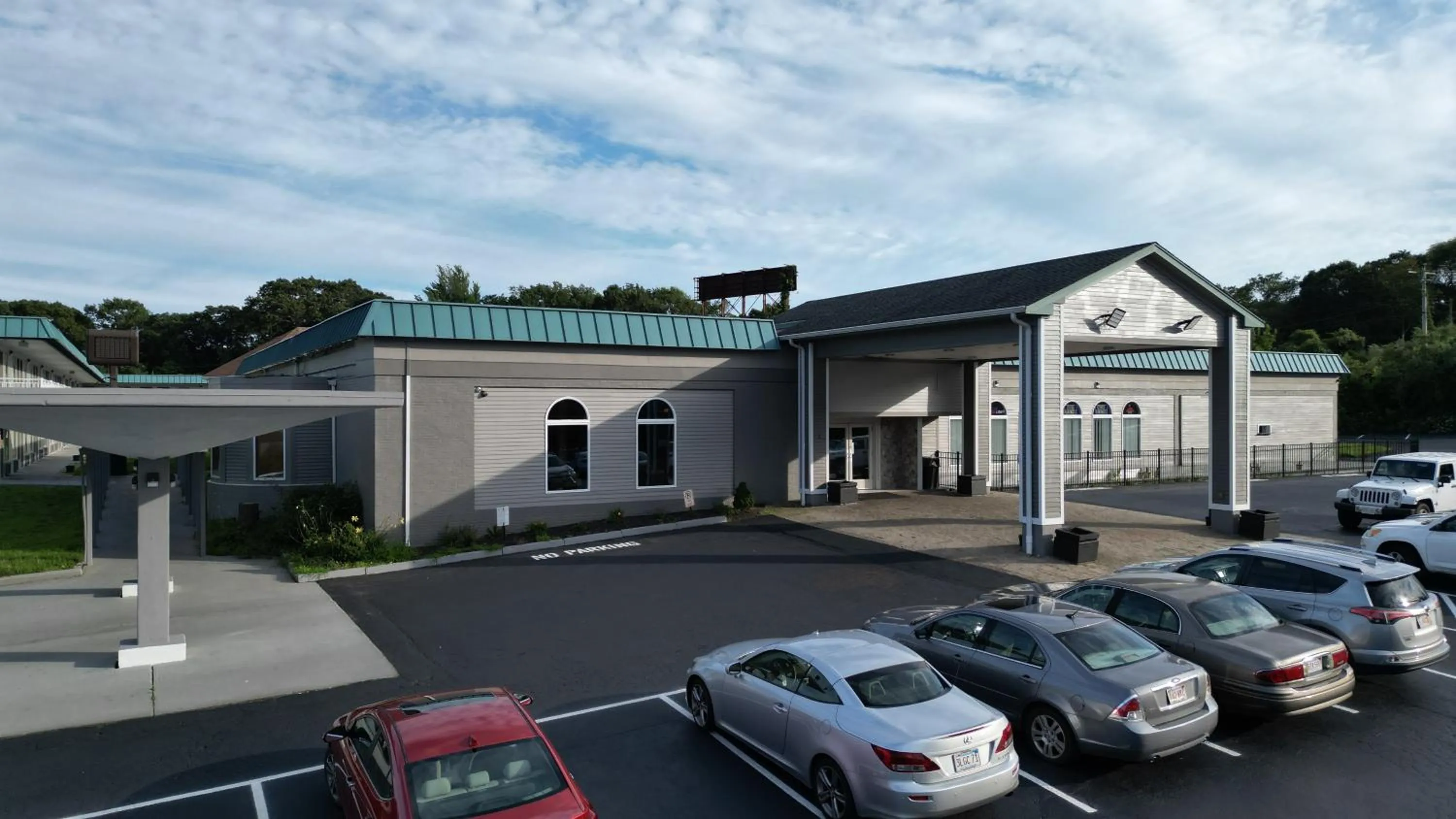 Location in Whalers Inn and Suites