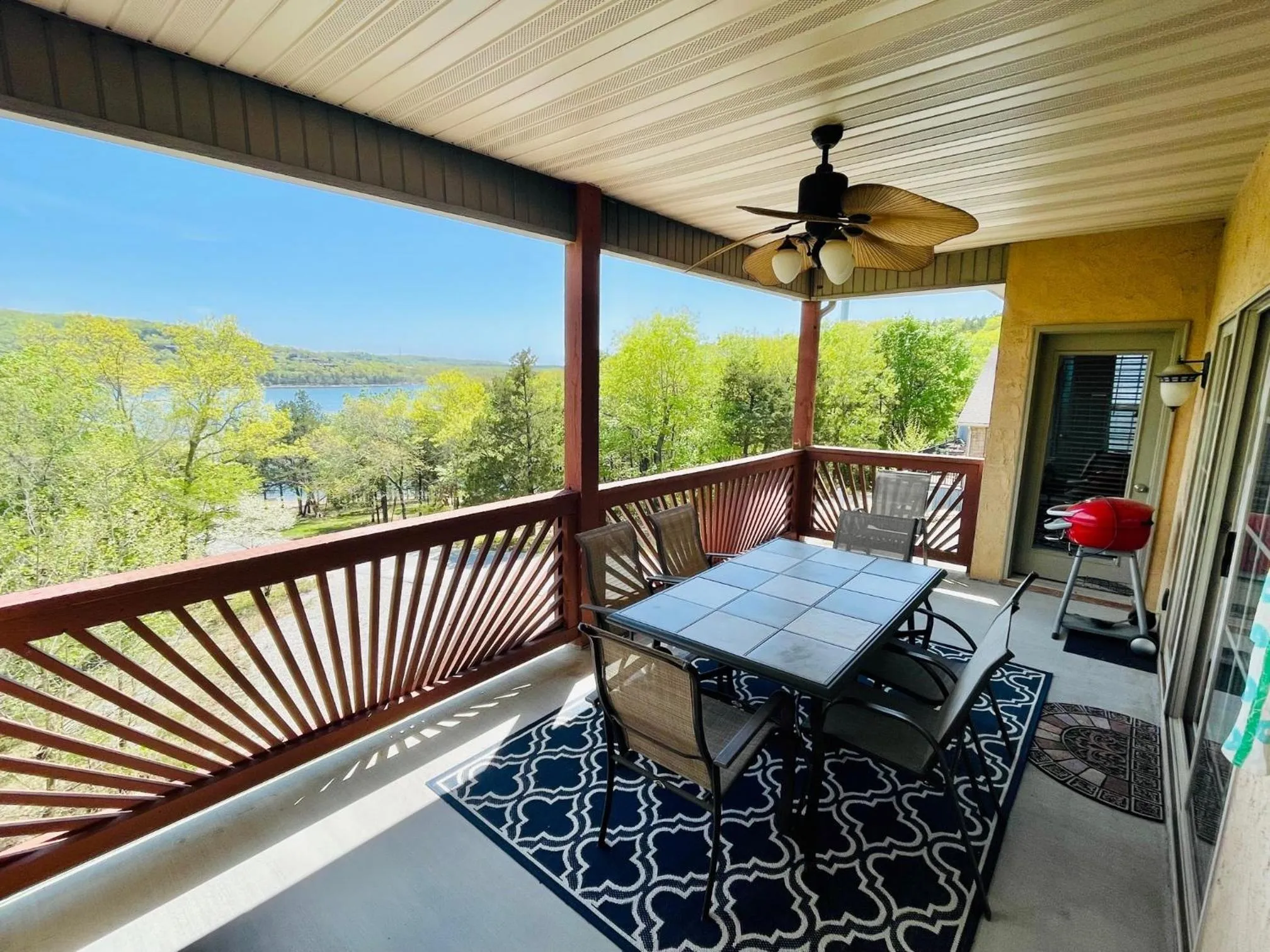 Summer in Rockwood Condos on Table Rock Lake With Boat Slips