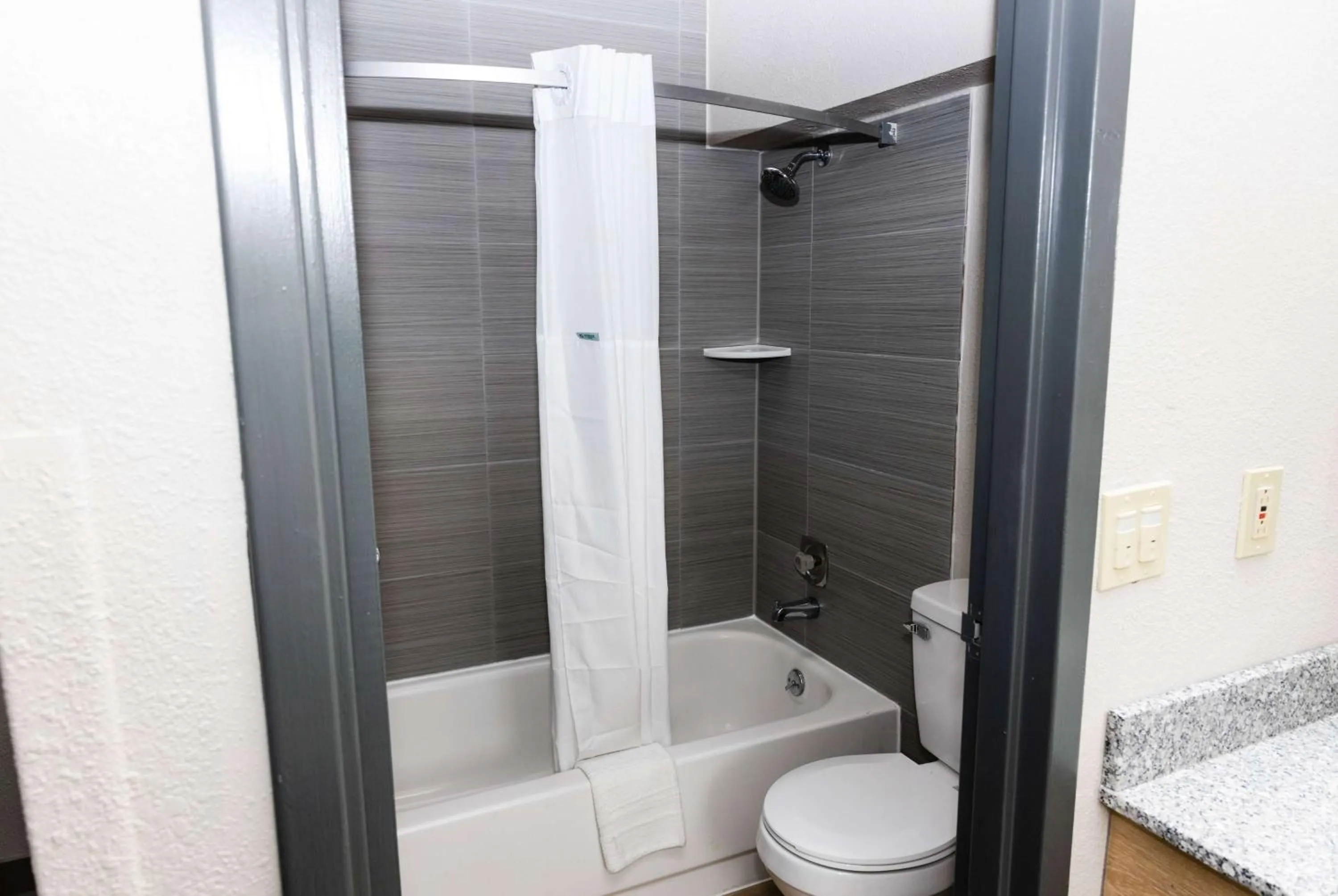 TV and multimedia in Days Inn by Wyndham Cincinnati East