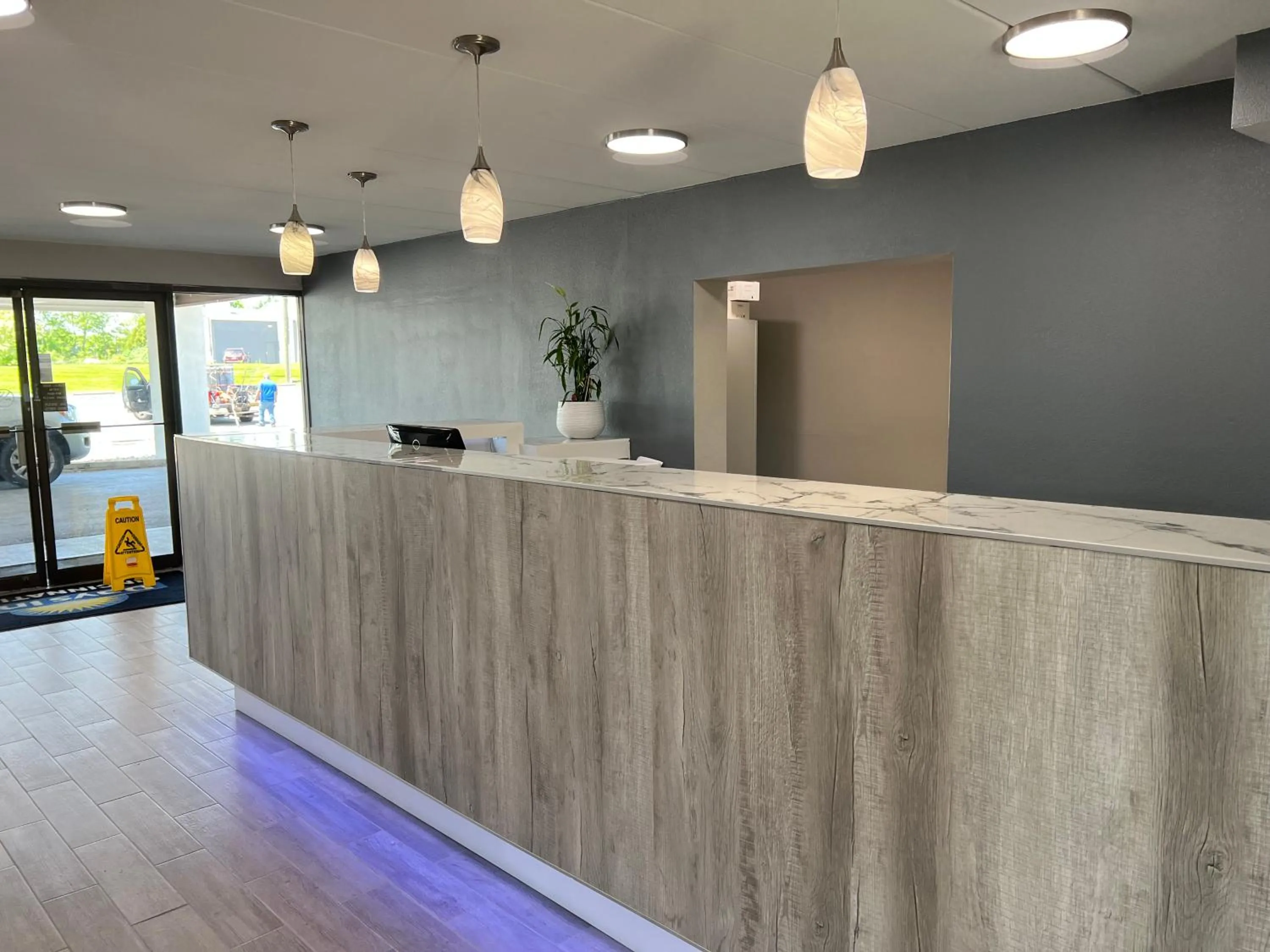 Lobby or reception in Days Inn by Wyndham Cincinnati East