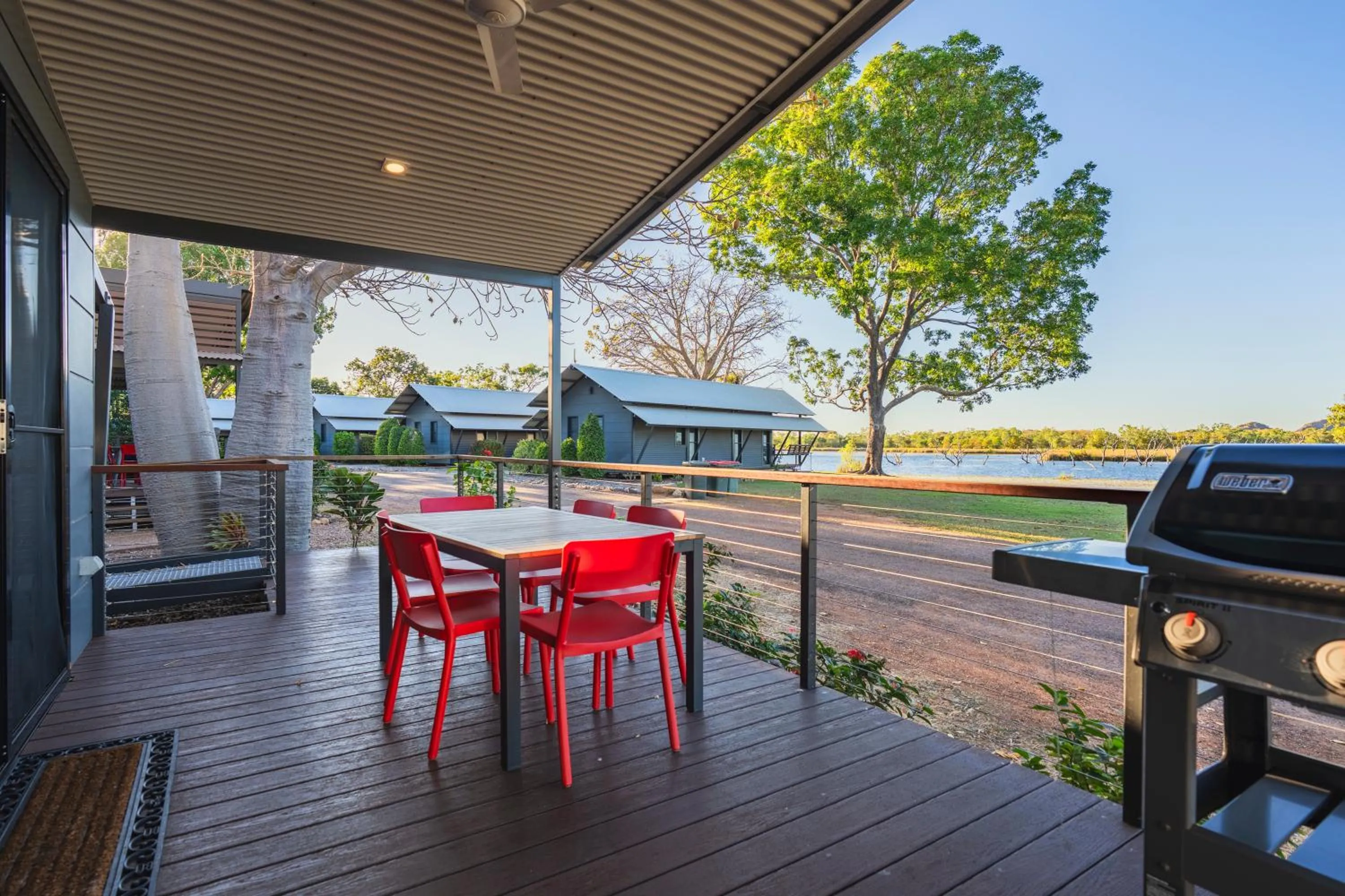 Patio in Kimberleyland Waterfront Holiday Park