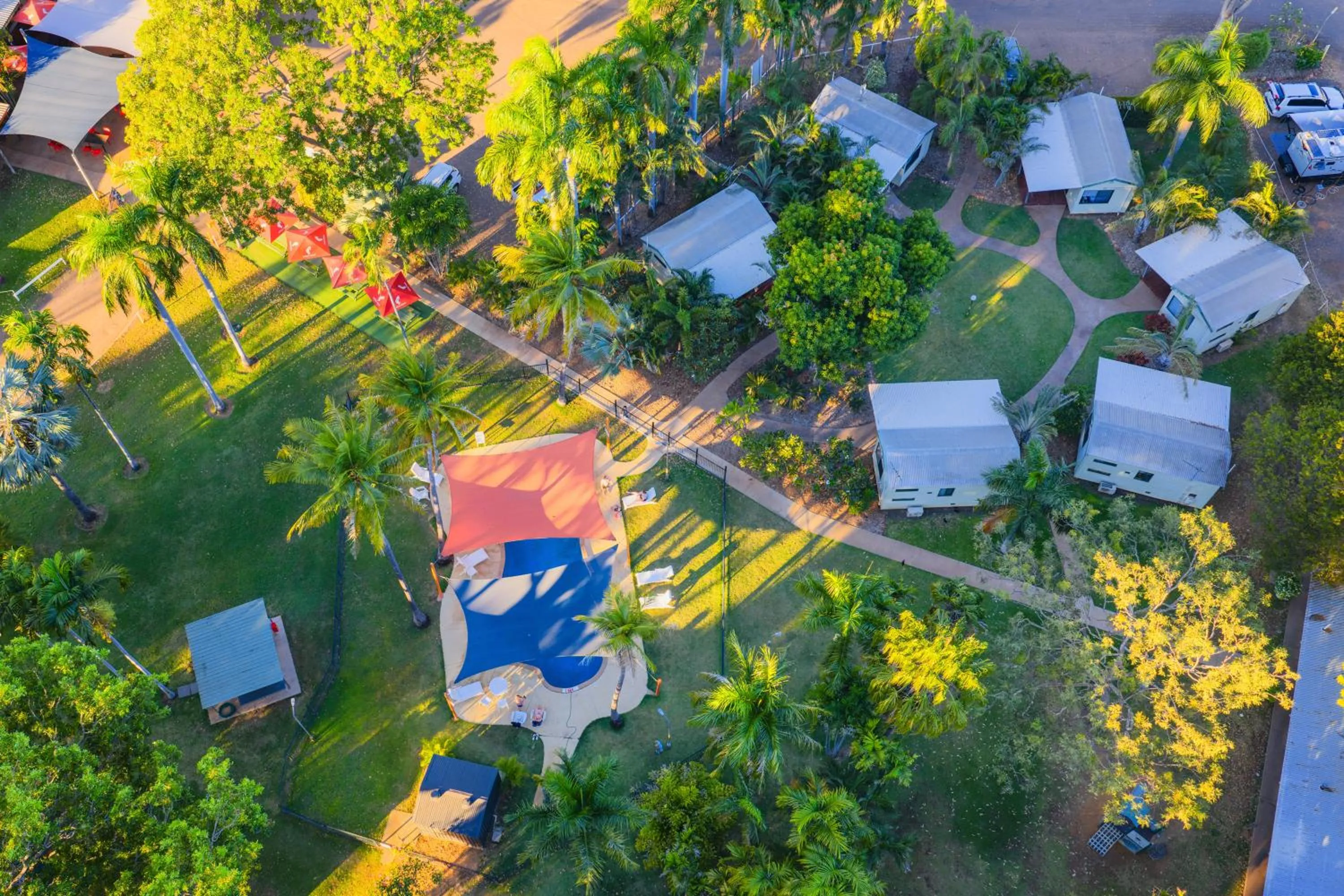 Bird's eye view in Kimberleyland Waterfront Holiday Park
