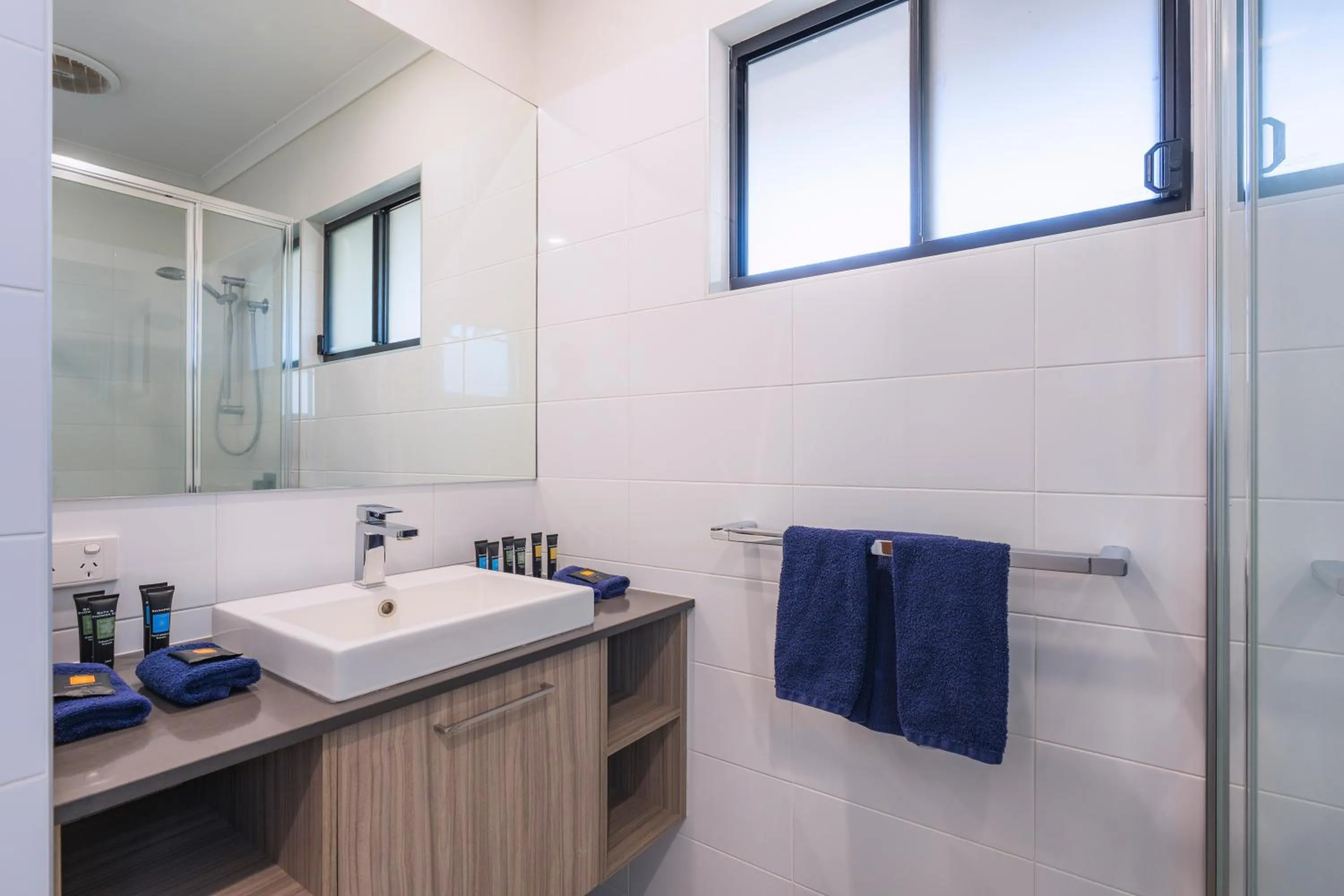 Bathroom in Kimberleyland Waterfront Holiday Park