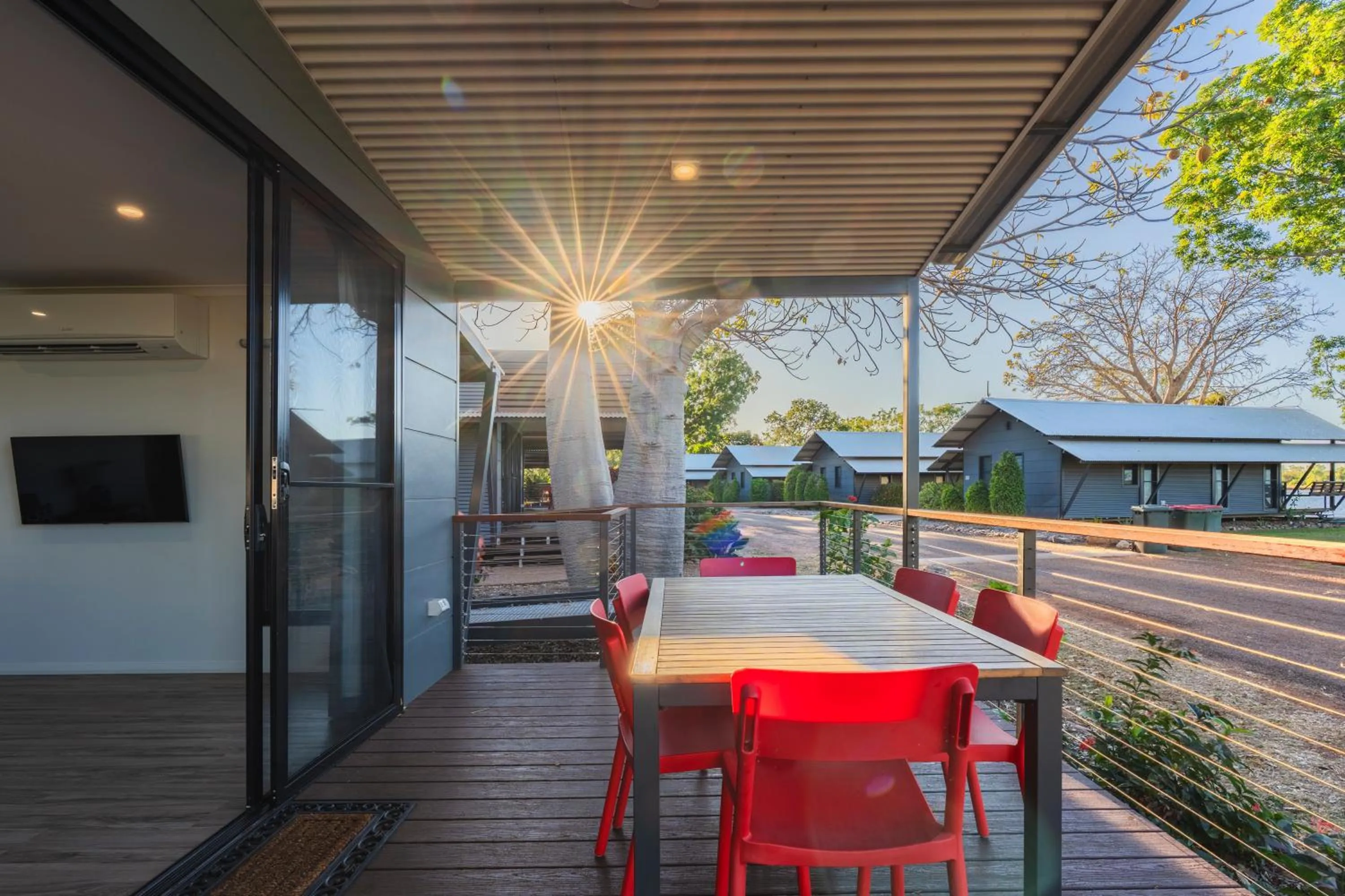 Property building in Kimberleyland Waterfront Holiday Park