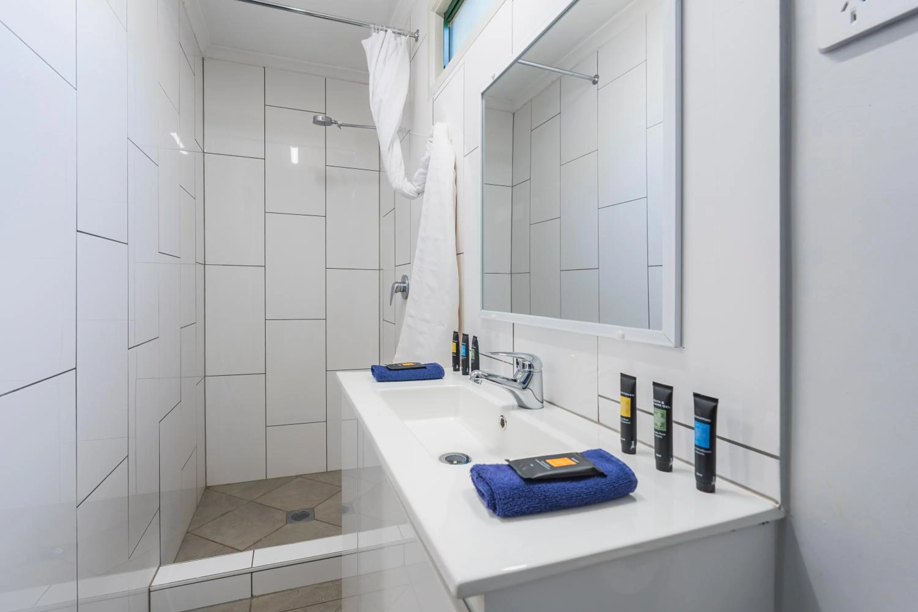 Bathroom in Kimberleyland Waterfront Holiday Park