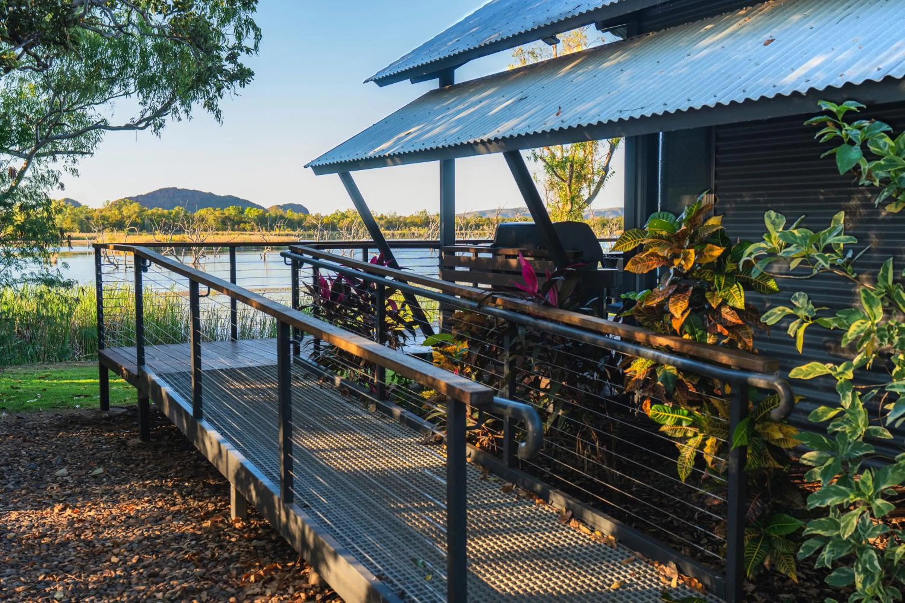 Property building in Kimberleyland Waterfront Holiday Park