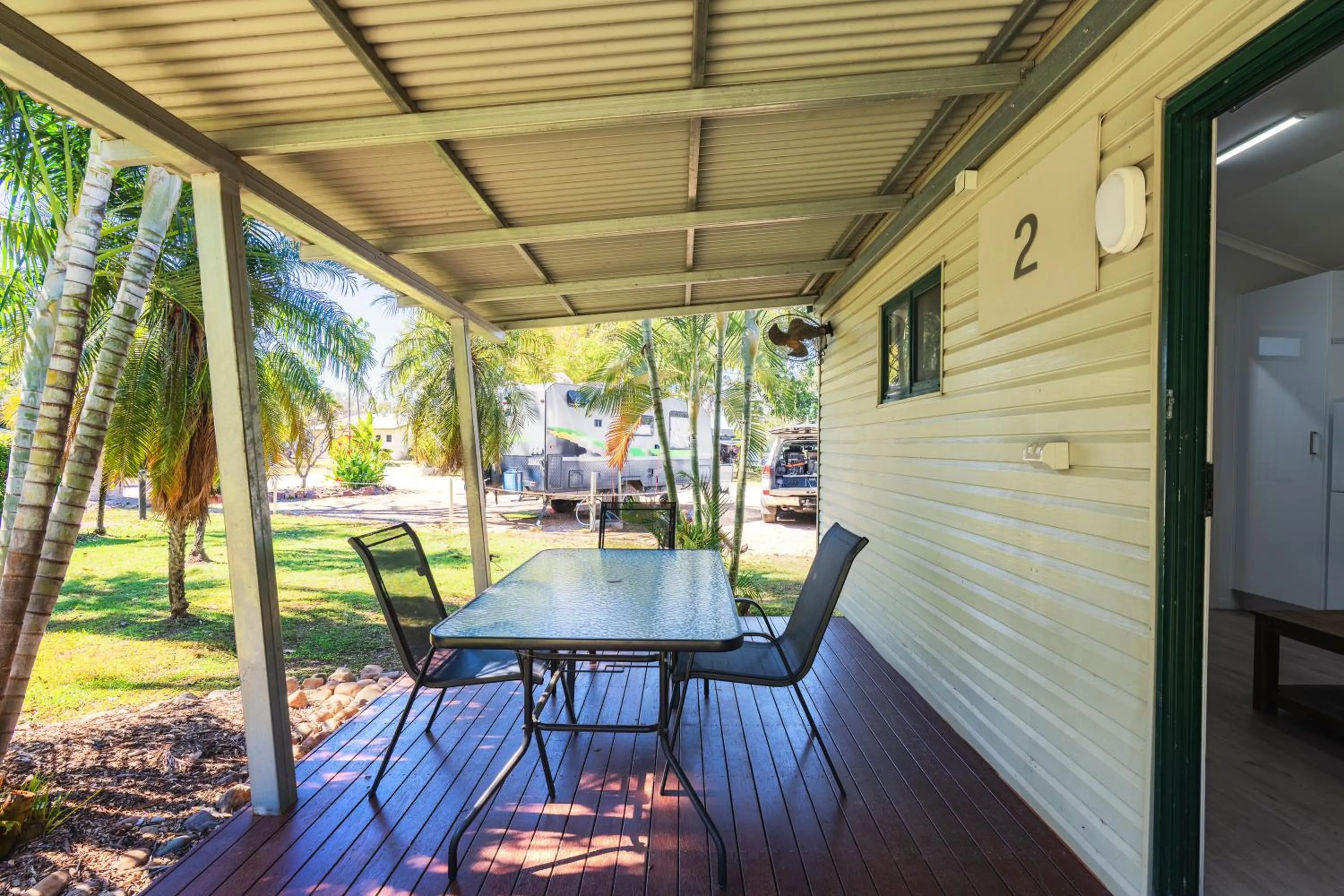 Patio in Kimberleyland Waterfront Holiday Park