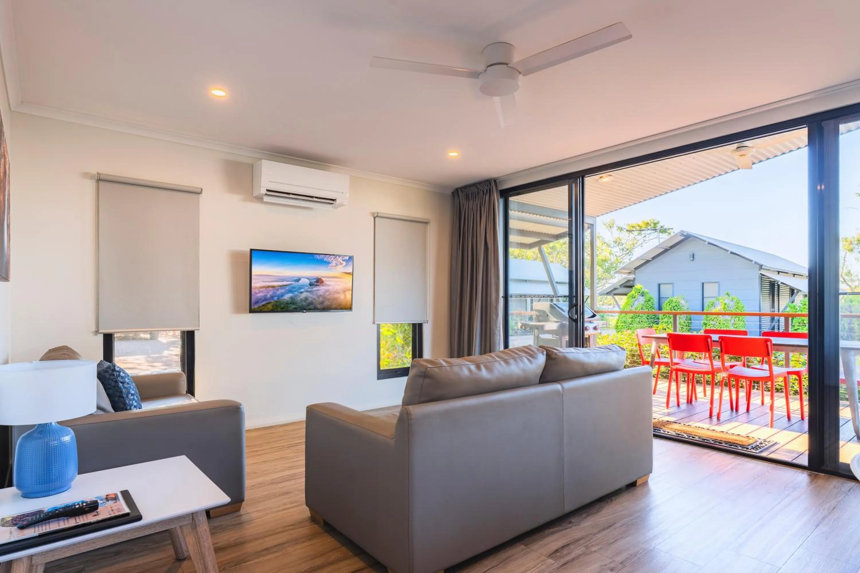 TV and multimedia in Kimberleyland Waterfront Holiday Park