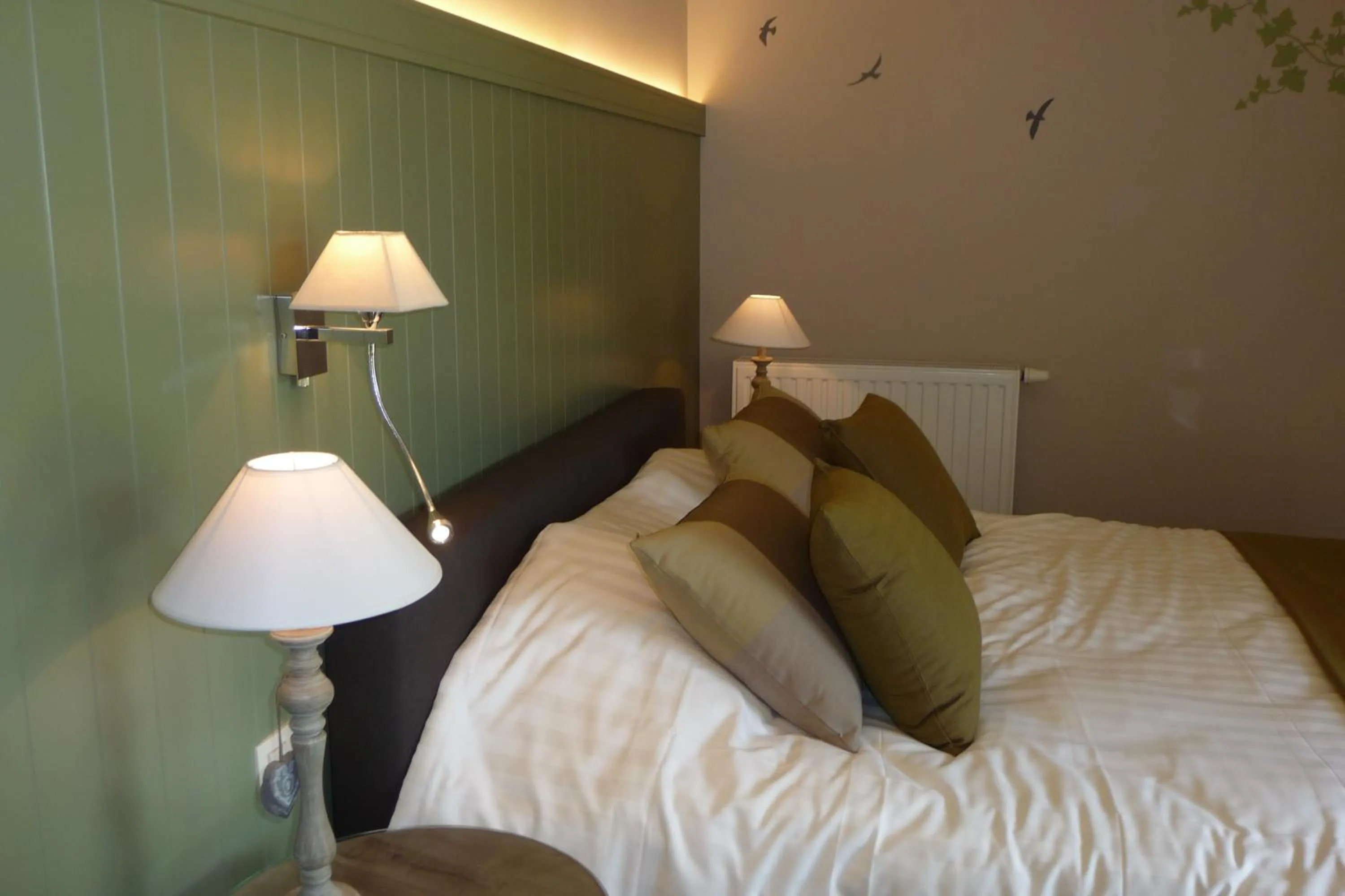 Decorative detail, Bed in B&B Riche Terre