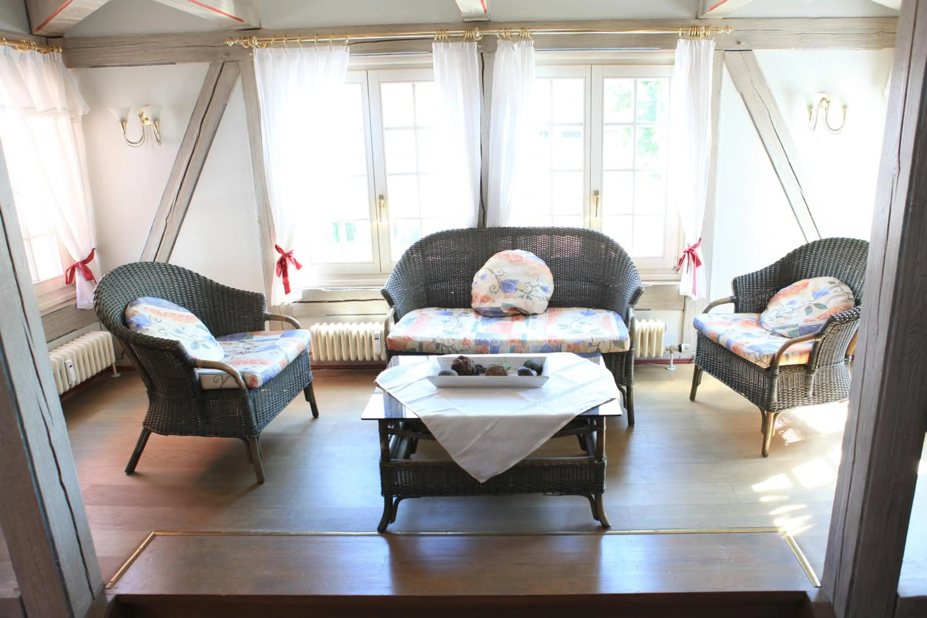 Communal lounge/ TV room in Landhotel Klempau