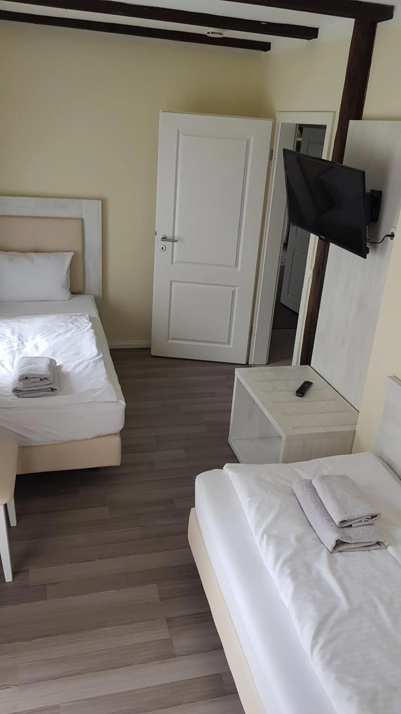 Bed in Landhotel Klempau