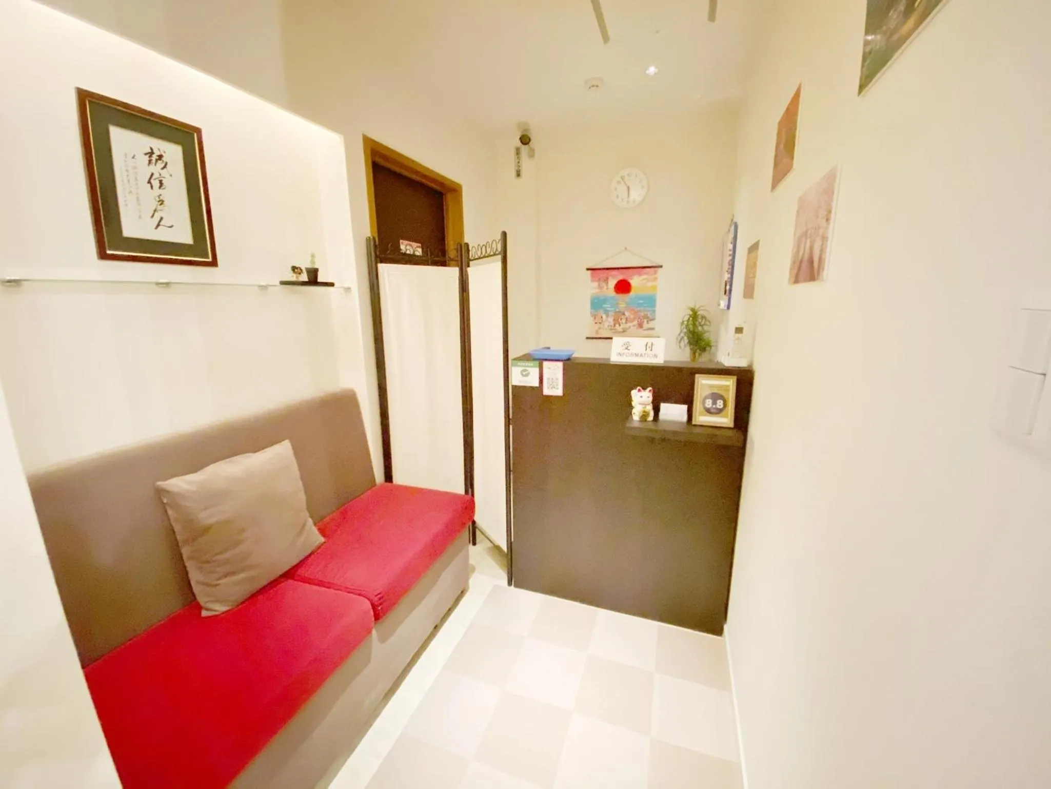 Lobby or reception in GuestHouse017徳島個室 飲食街中心 阿波踊り会館7分 文理&徳島大学 アスティとくしま車8分