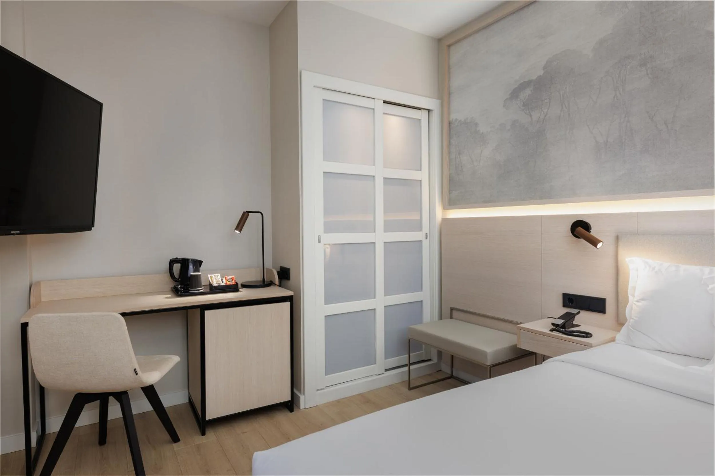 TV and multimedia, Bed in Hotel Vilamarí