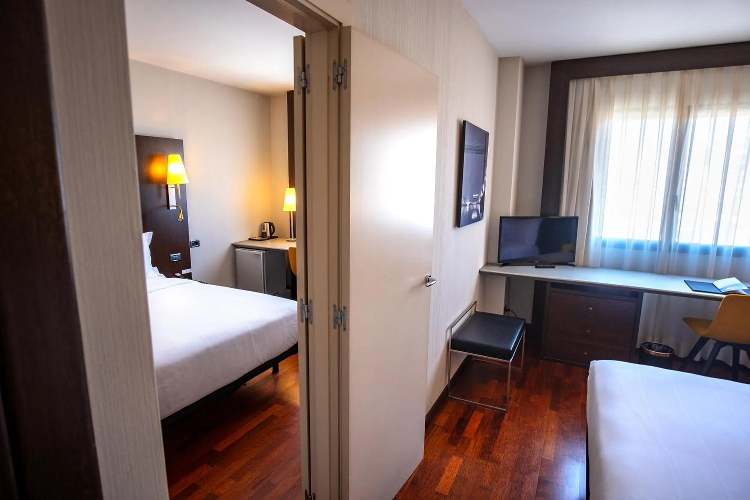 Bedroom, Bed in Hotel Vilamarí