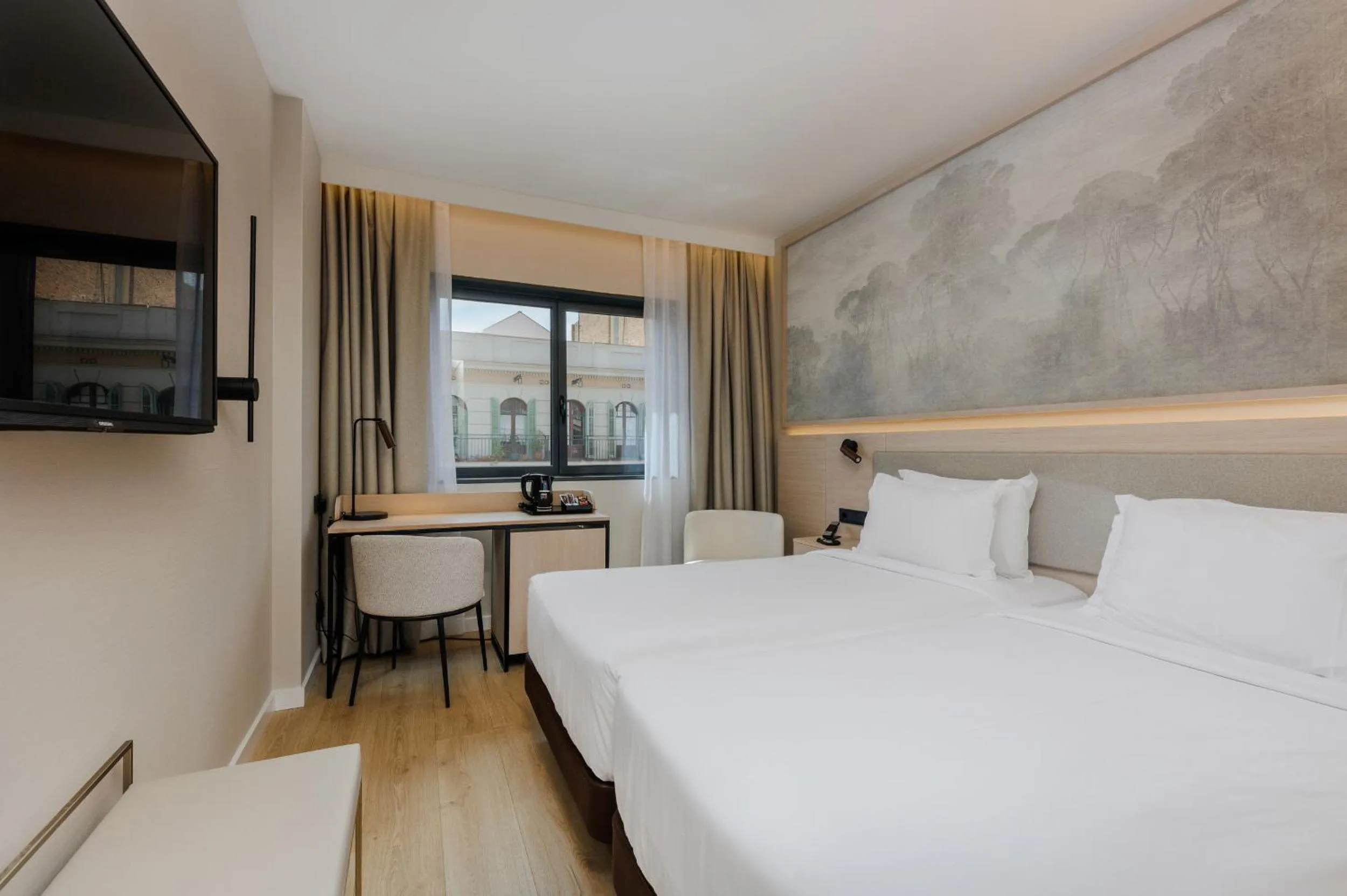 Photo of the whole room, Bed in Hotel Vilamarí