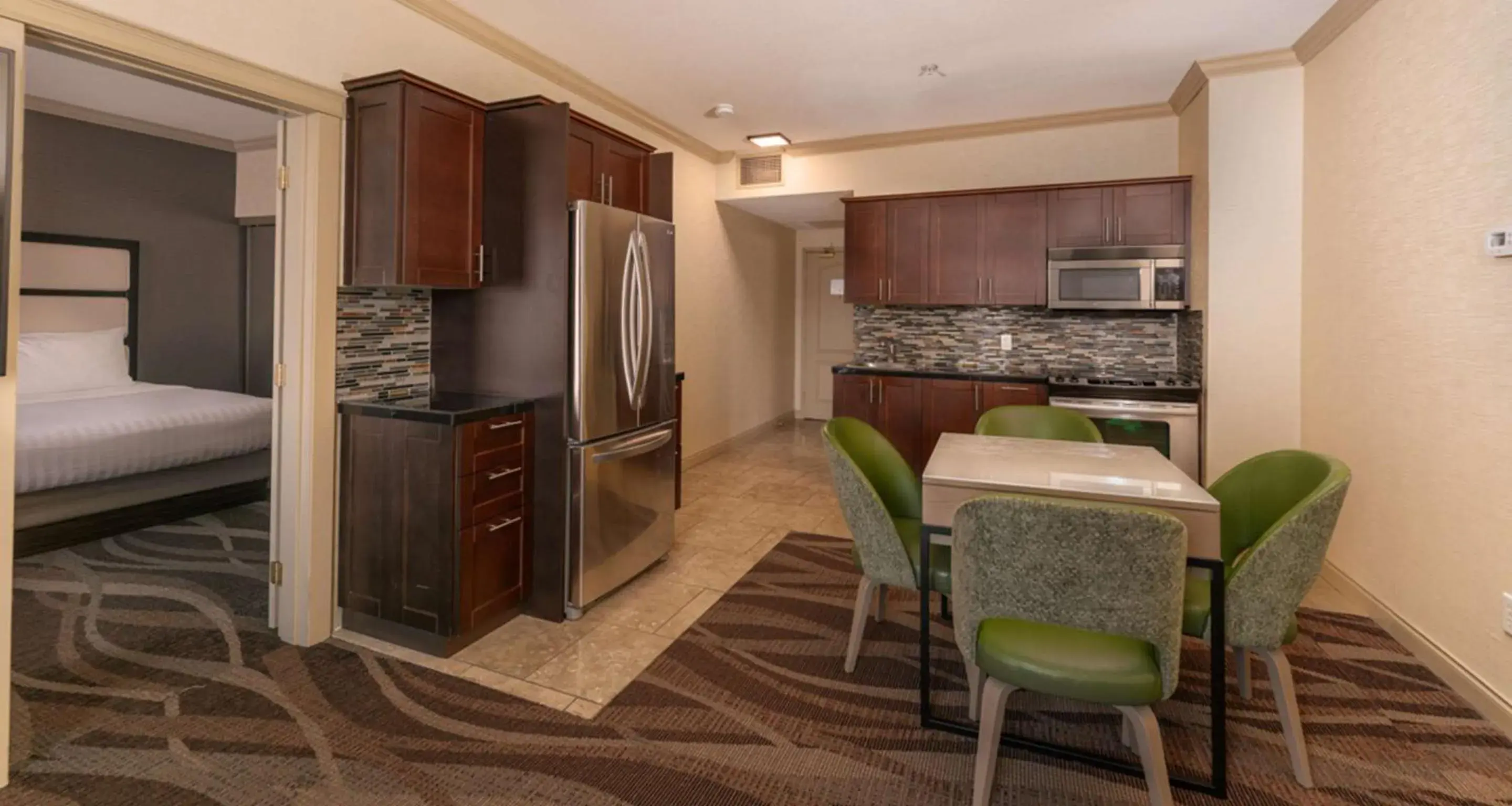 Queen Suite in Prestige Harbourfront Resort, WorldHotels Luxury Queen Suite in Prestige Harbourfront Resort, WorldHotels Luxury