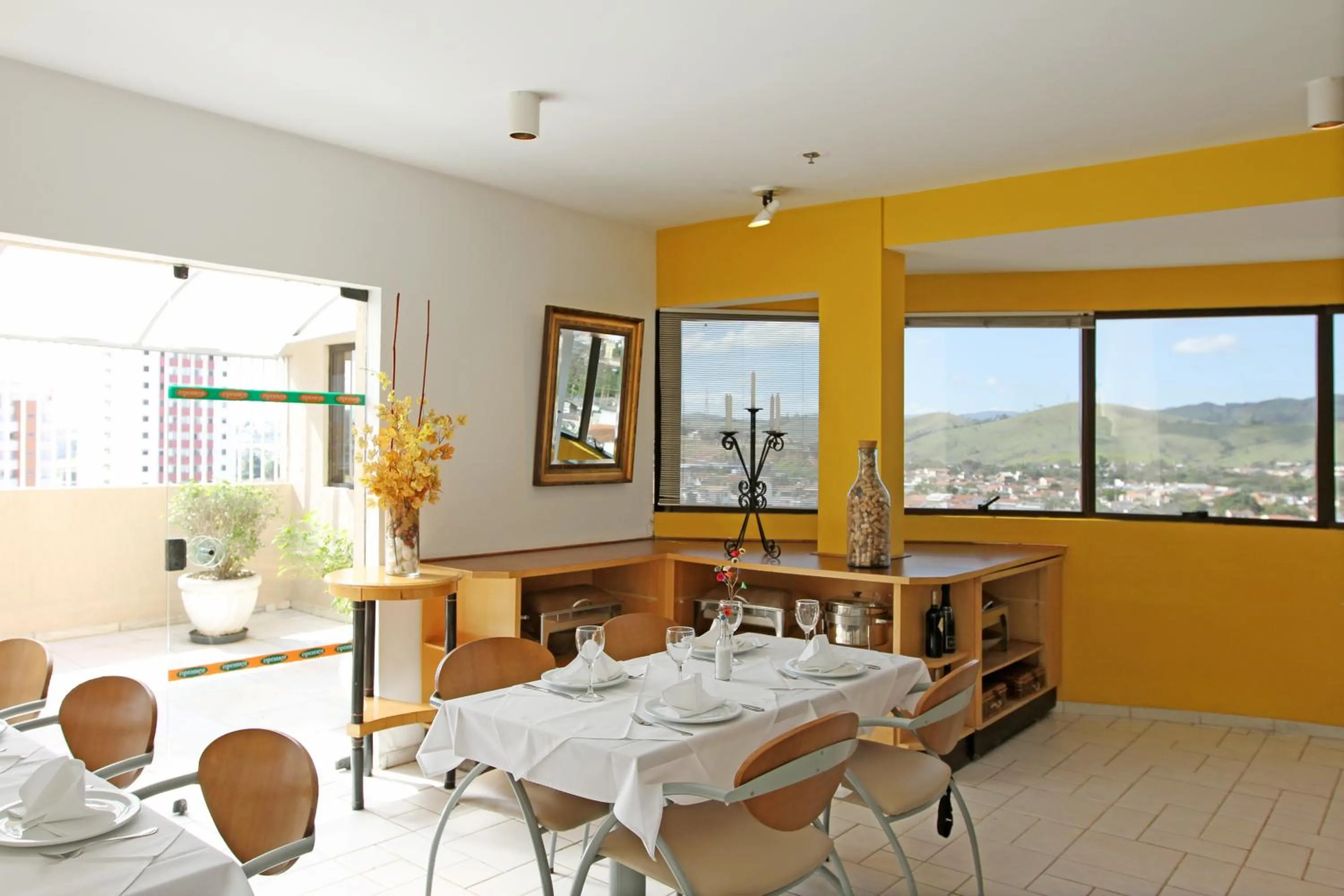 Restaurant/places to eat in Guará Inn Flat Service