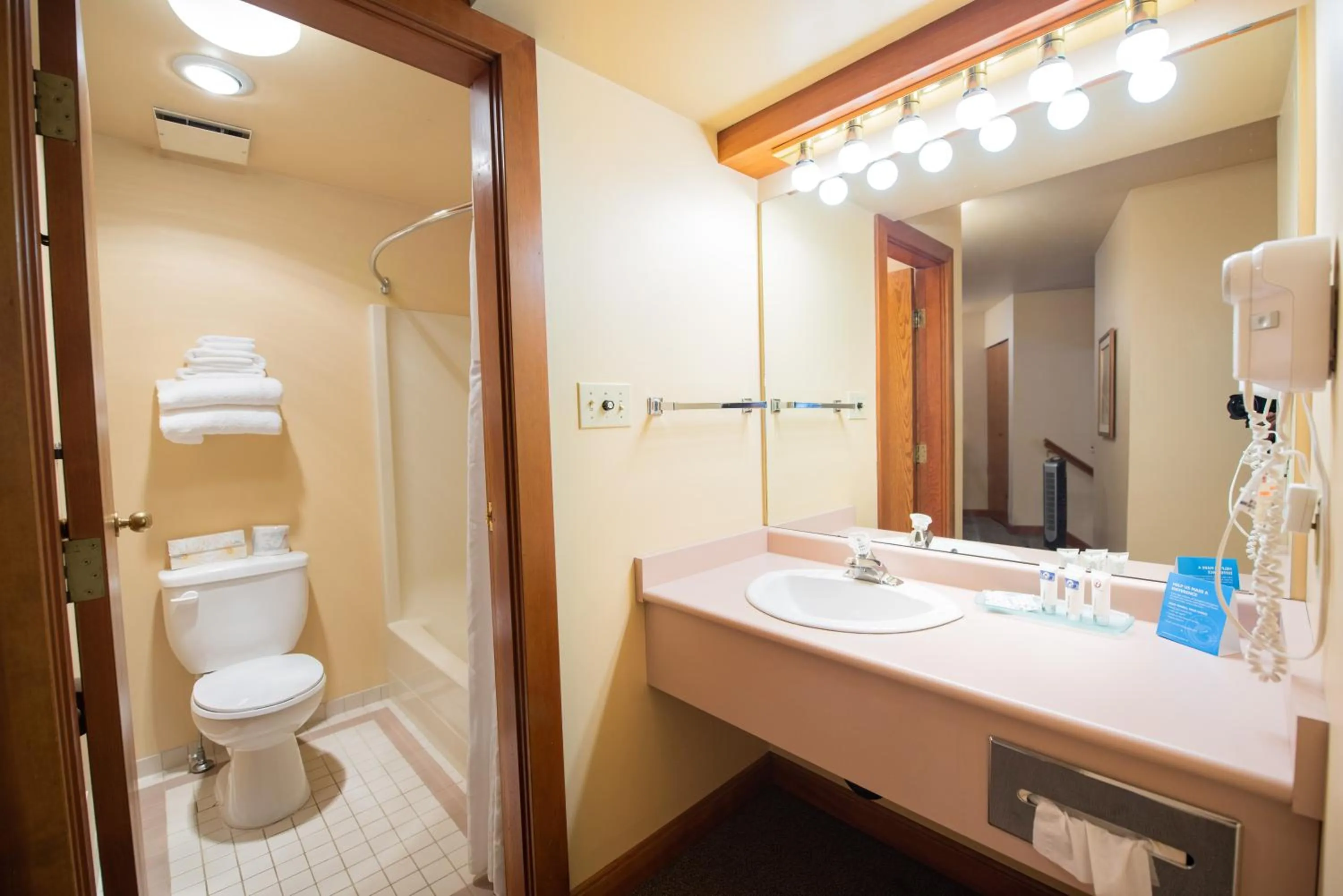 Bathroom in Painter's Lodge, Trademark Collection by Wyndham