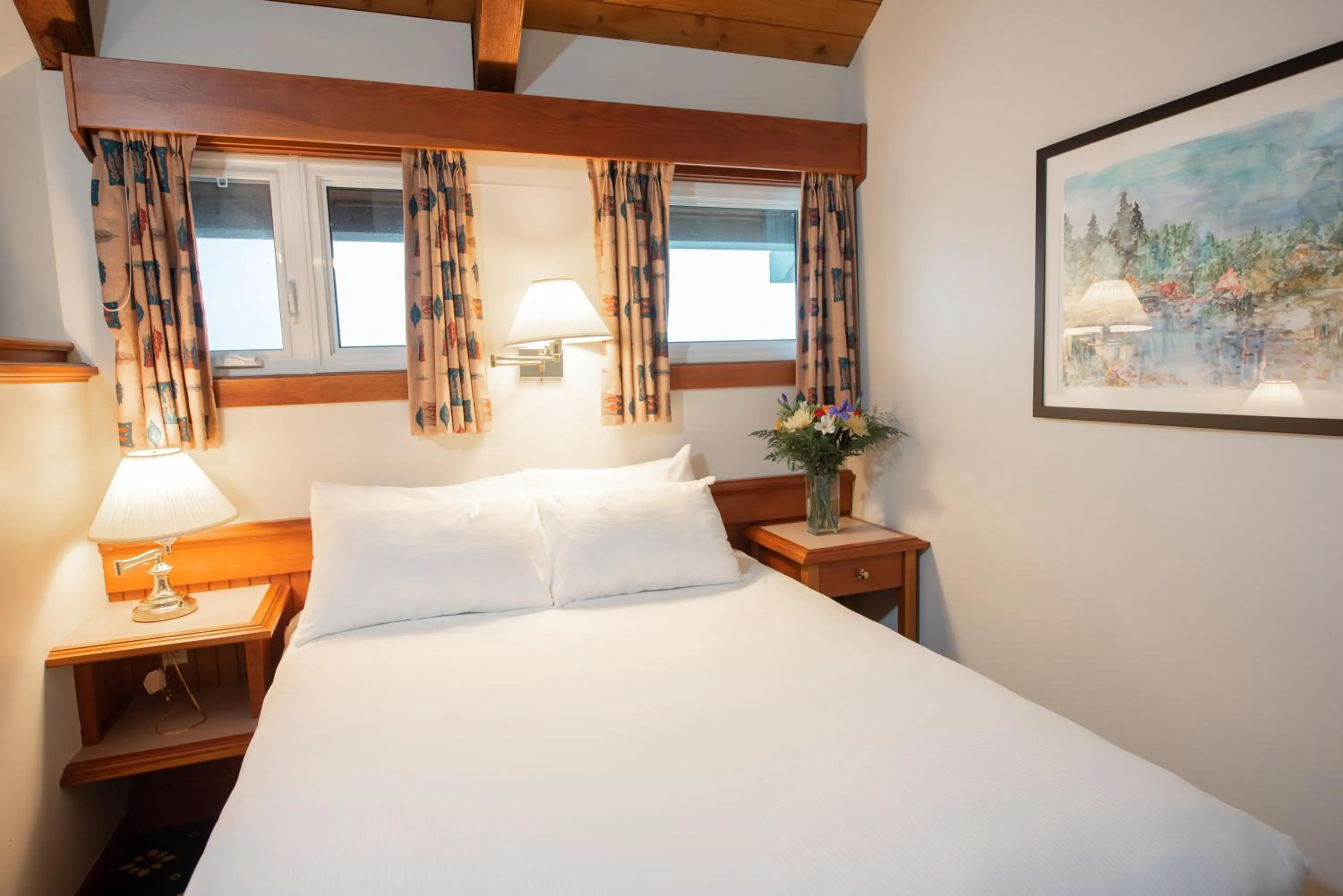 Bed in Painter's Lodge, Trademark Collection by Wyndham