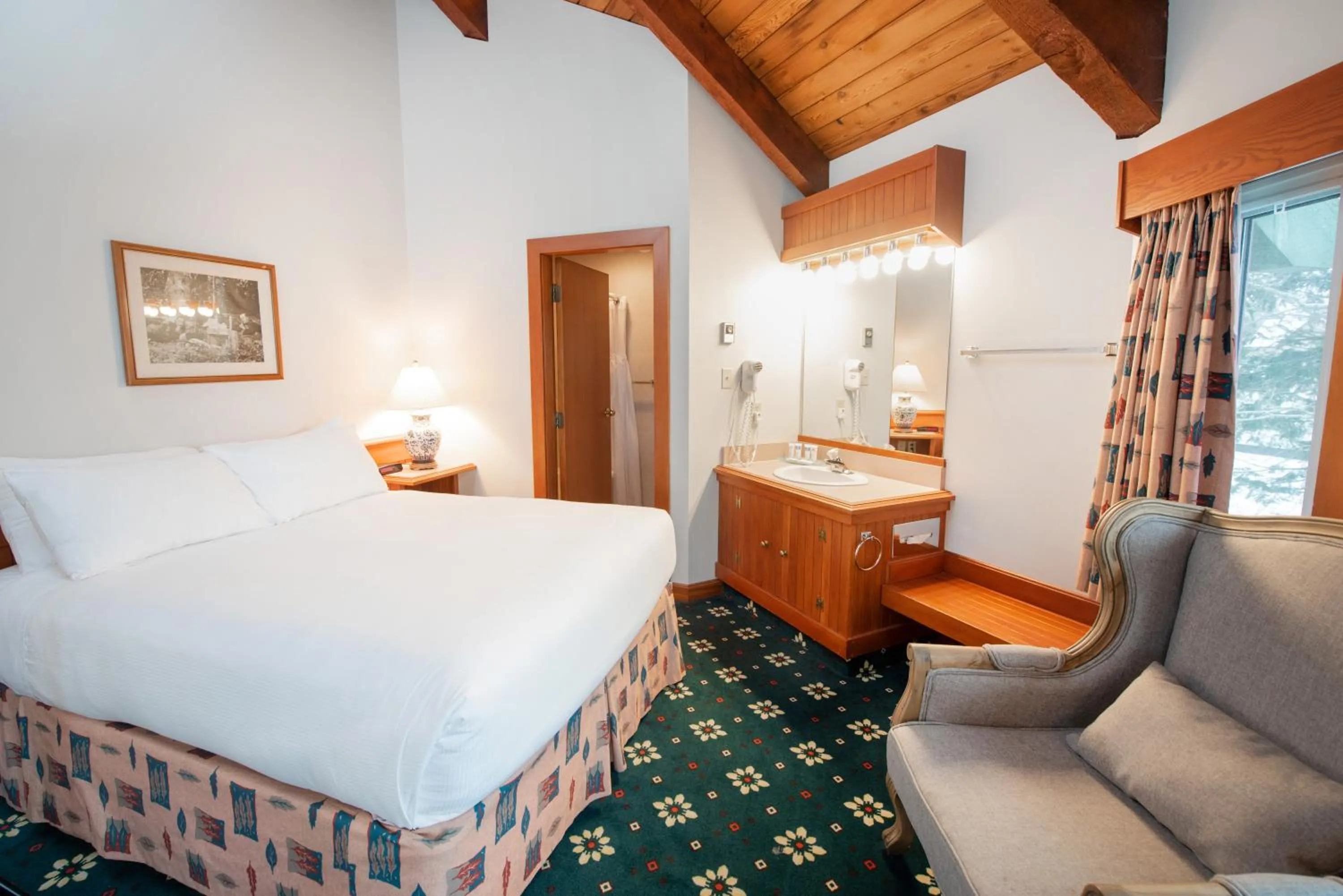 Bed in Painter's Lodge, Trademark Collection by Wyndham