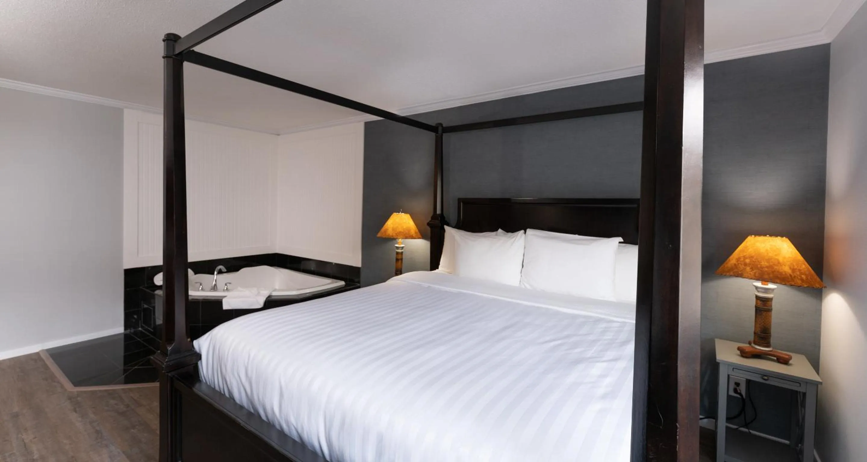 Bed in Prestige Inn Golden