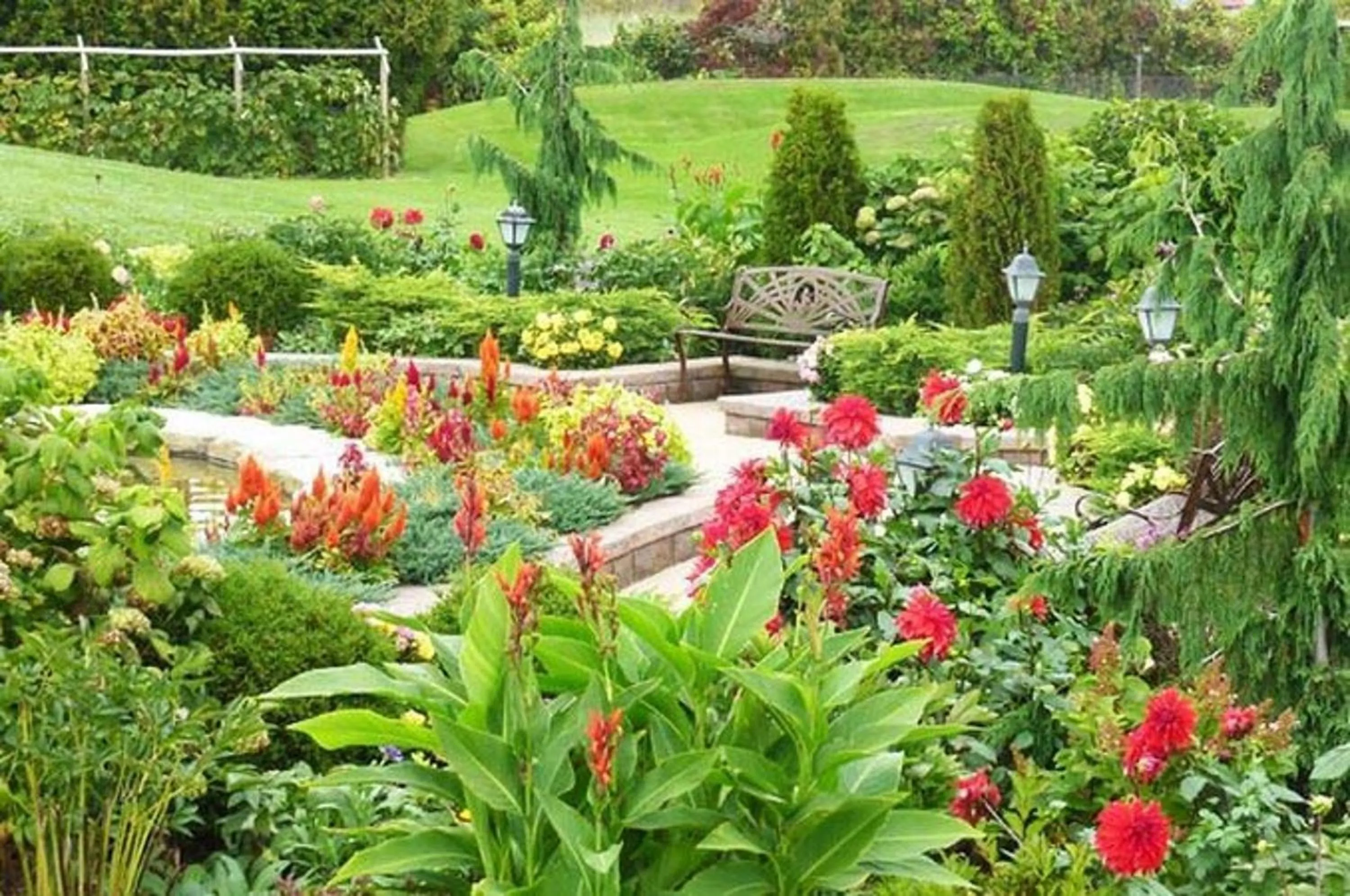 Garden in Newmarket Inn