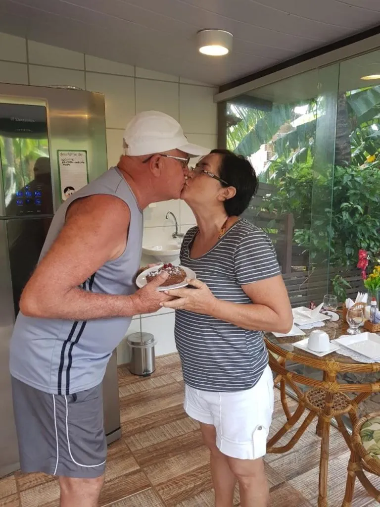 People in Pousada Del Mares