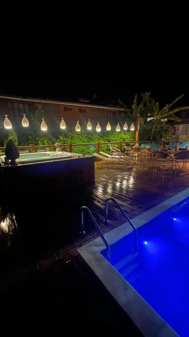 Night in Pousada Del Mares