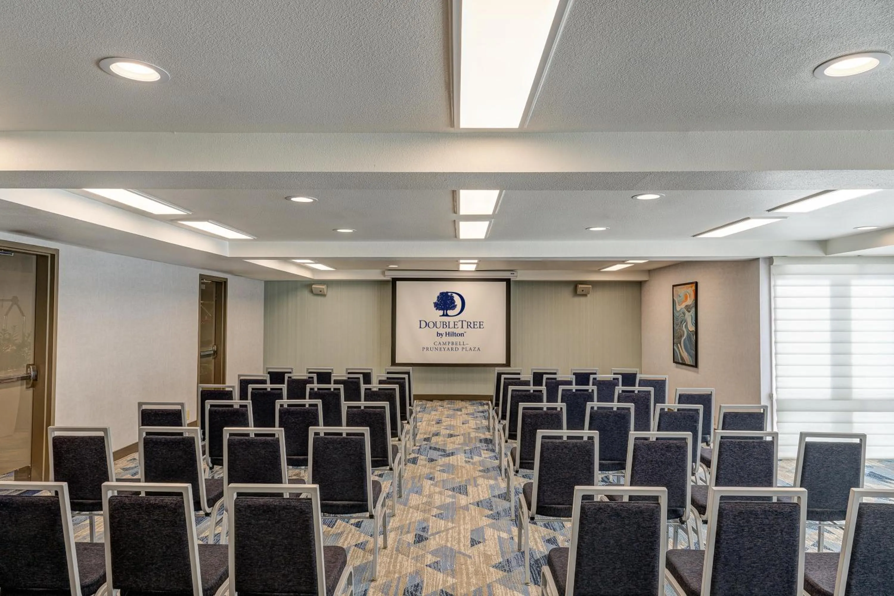 Meeting/conference room in DoubleTree by Hilton Campbell - Pruneyard Plaza