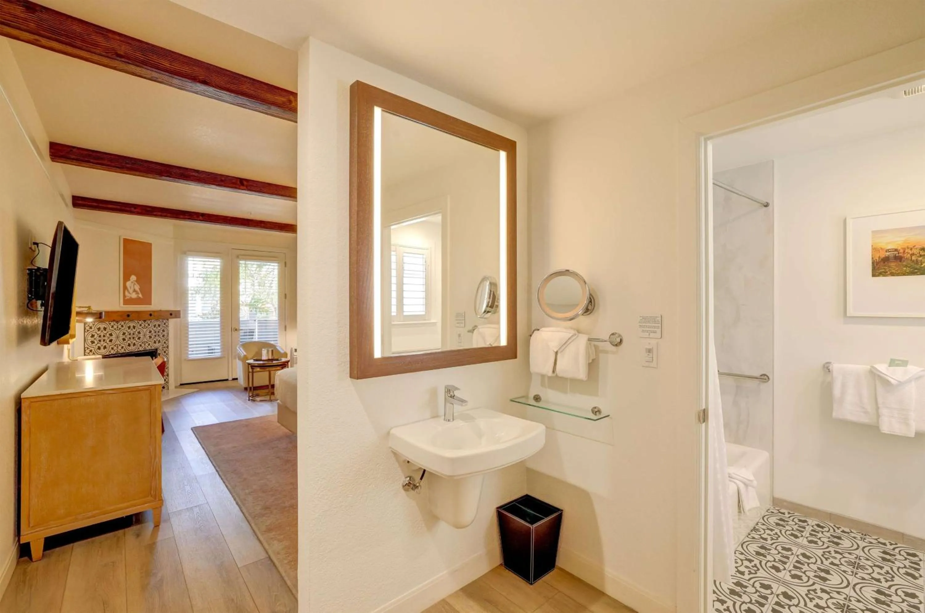 Living room in Best Western Sonoma Valley Inn & Krug Event Center