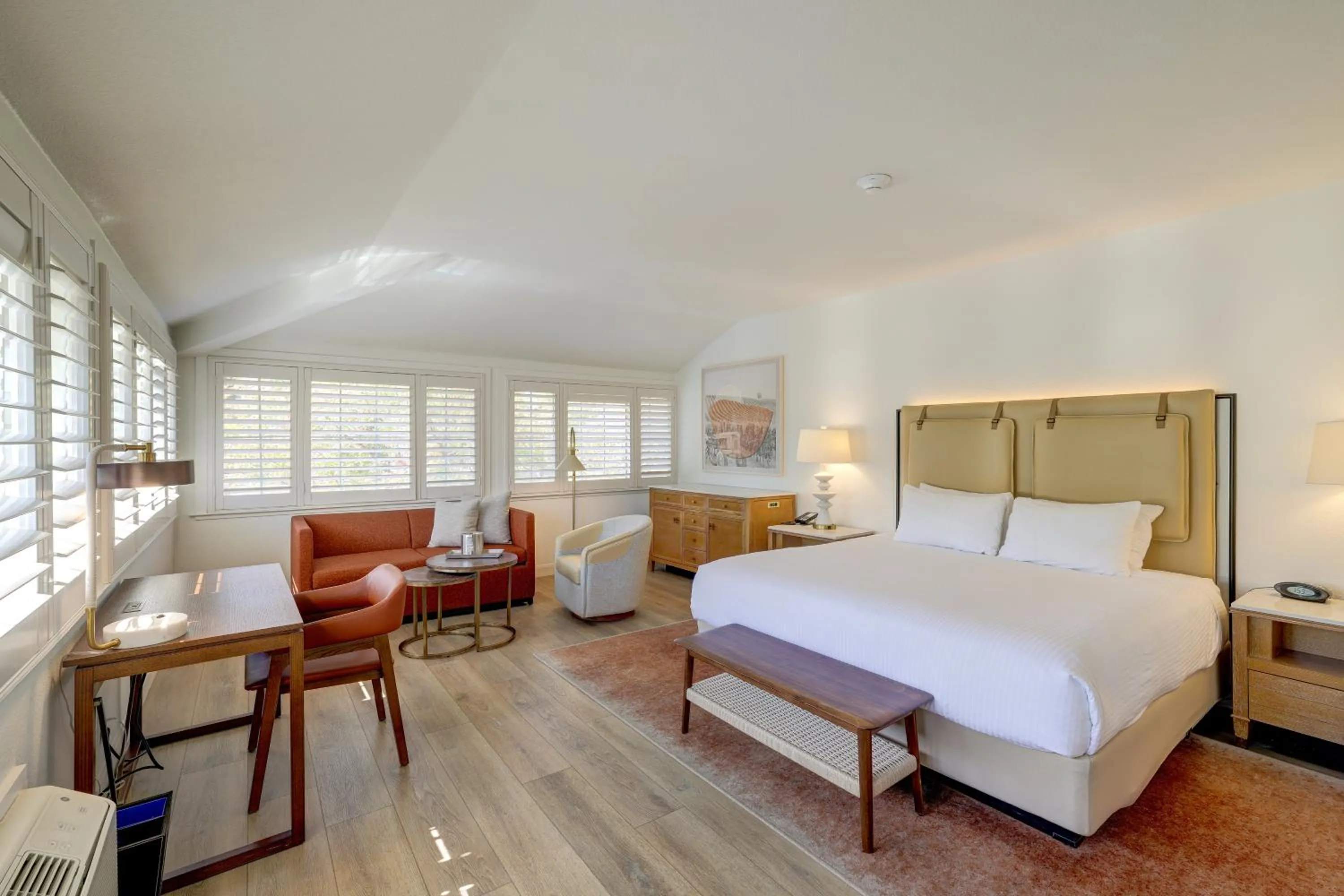 Seating area, Bed in Best Western Sonoma Valley Inn & Krug Event Center
