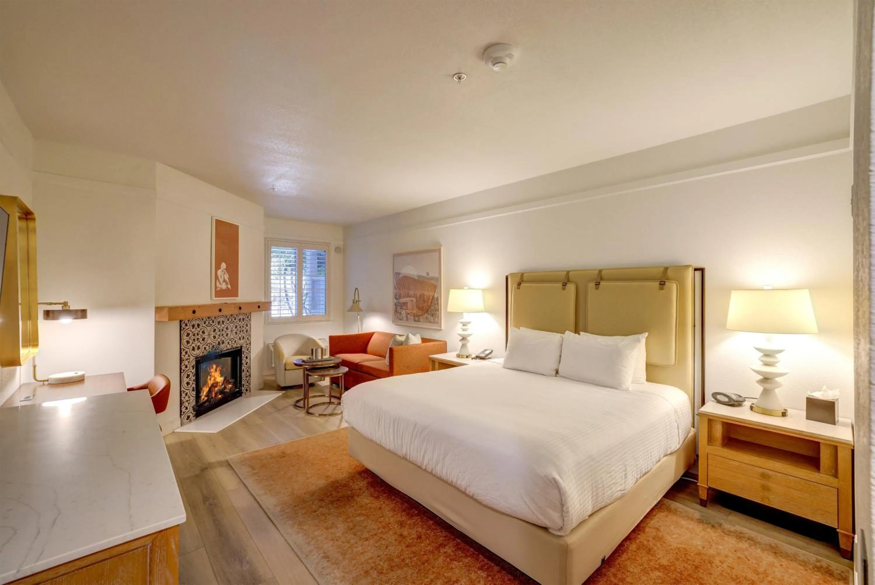 Seating area, Bed in Best Western Sonoma Valley Inn & Krug Event Center