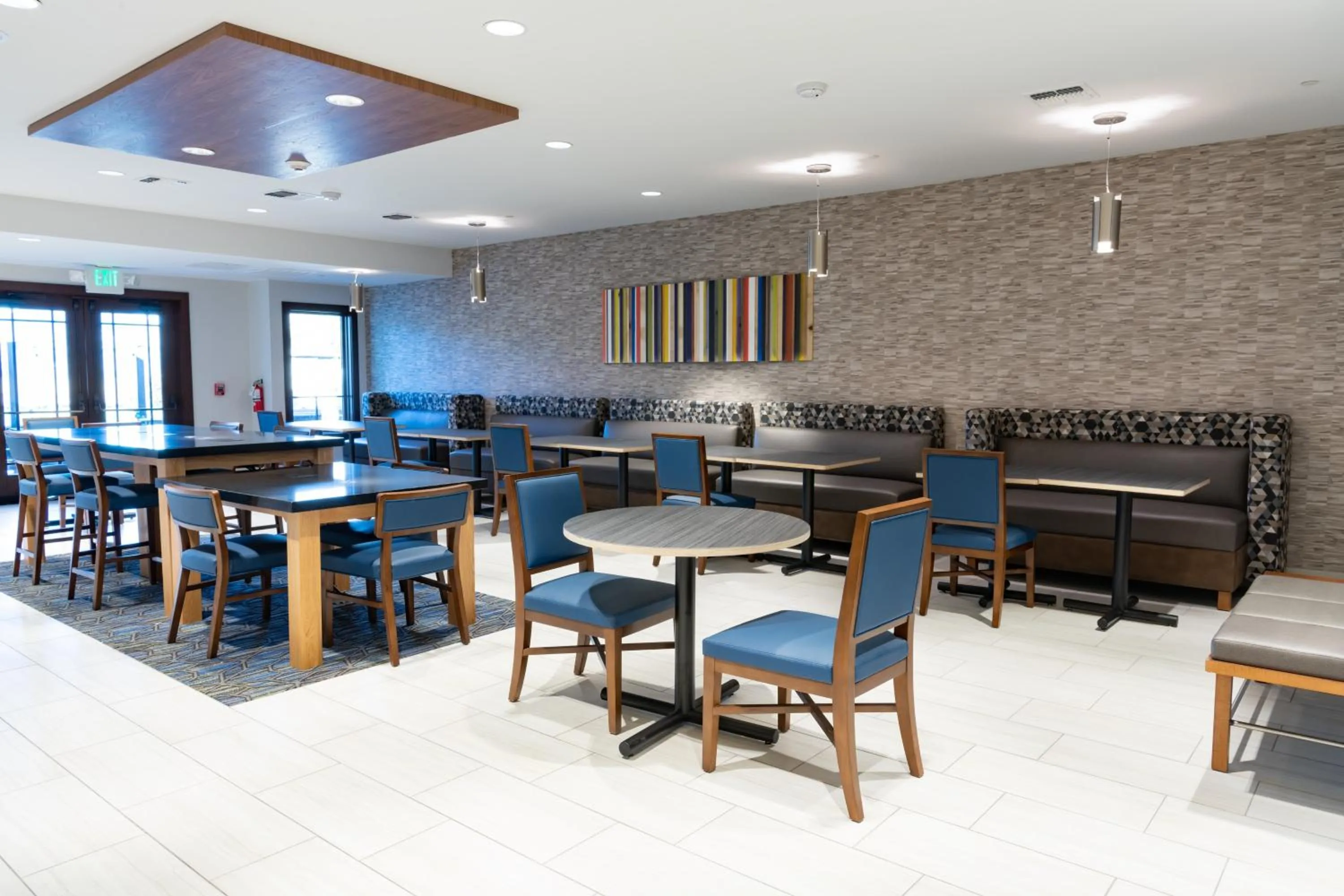 Breakfast in Holiday Inn Express Mill Valley San Francisco Area by IHG