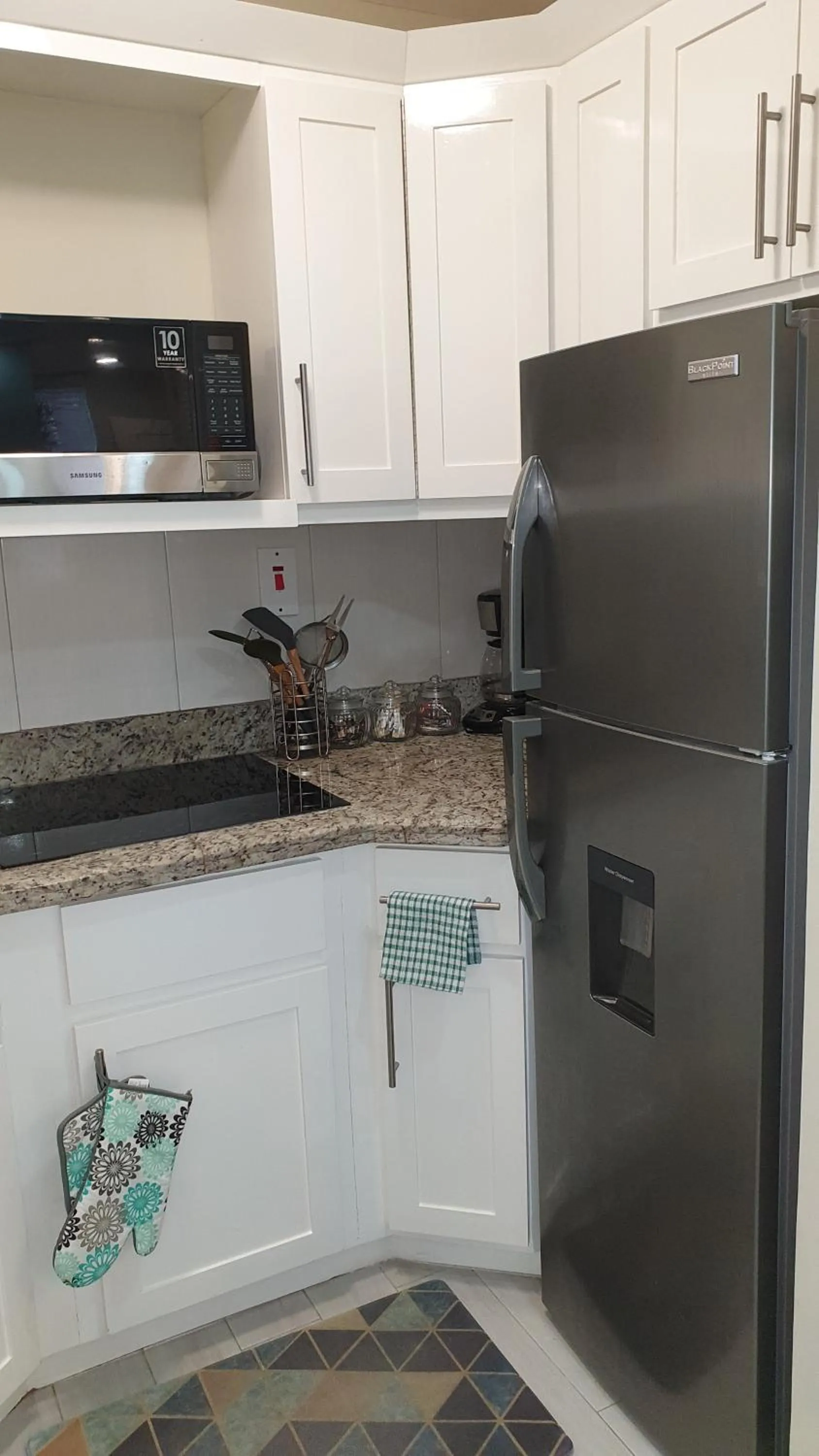 Kitchen or kitchenette in Almond Grove at Sand Castle