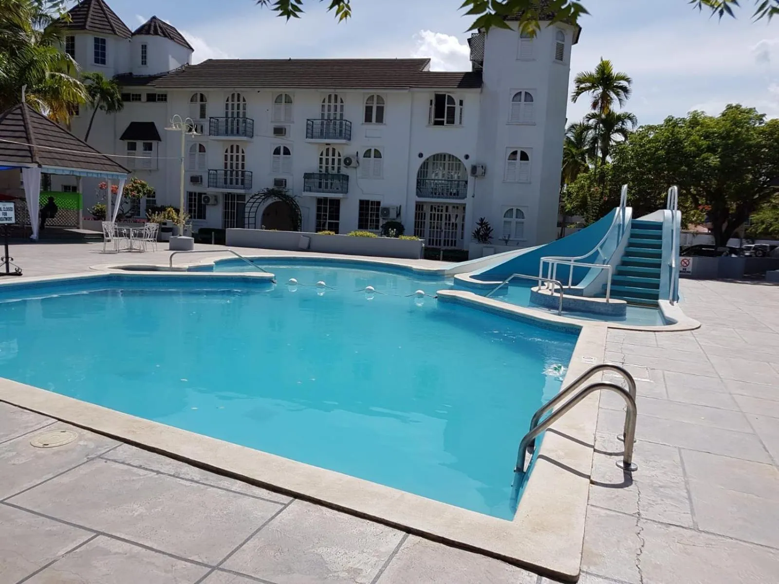 Swimming pool in Almond Grove at Sand Castle