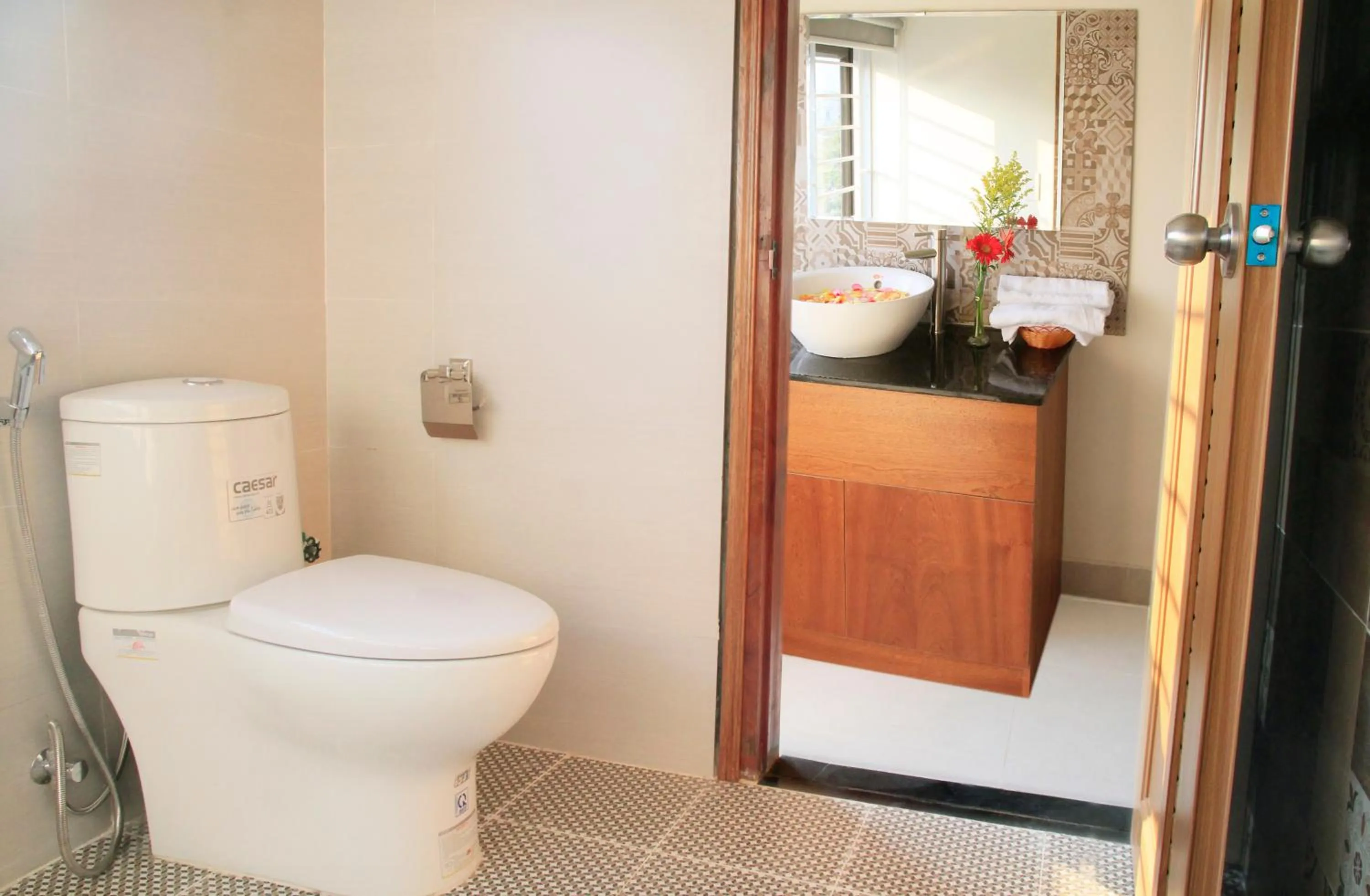 Bathroom in Melody Boutique Villa Hoi An