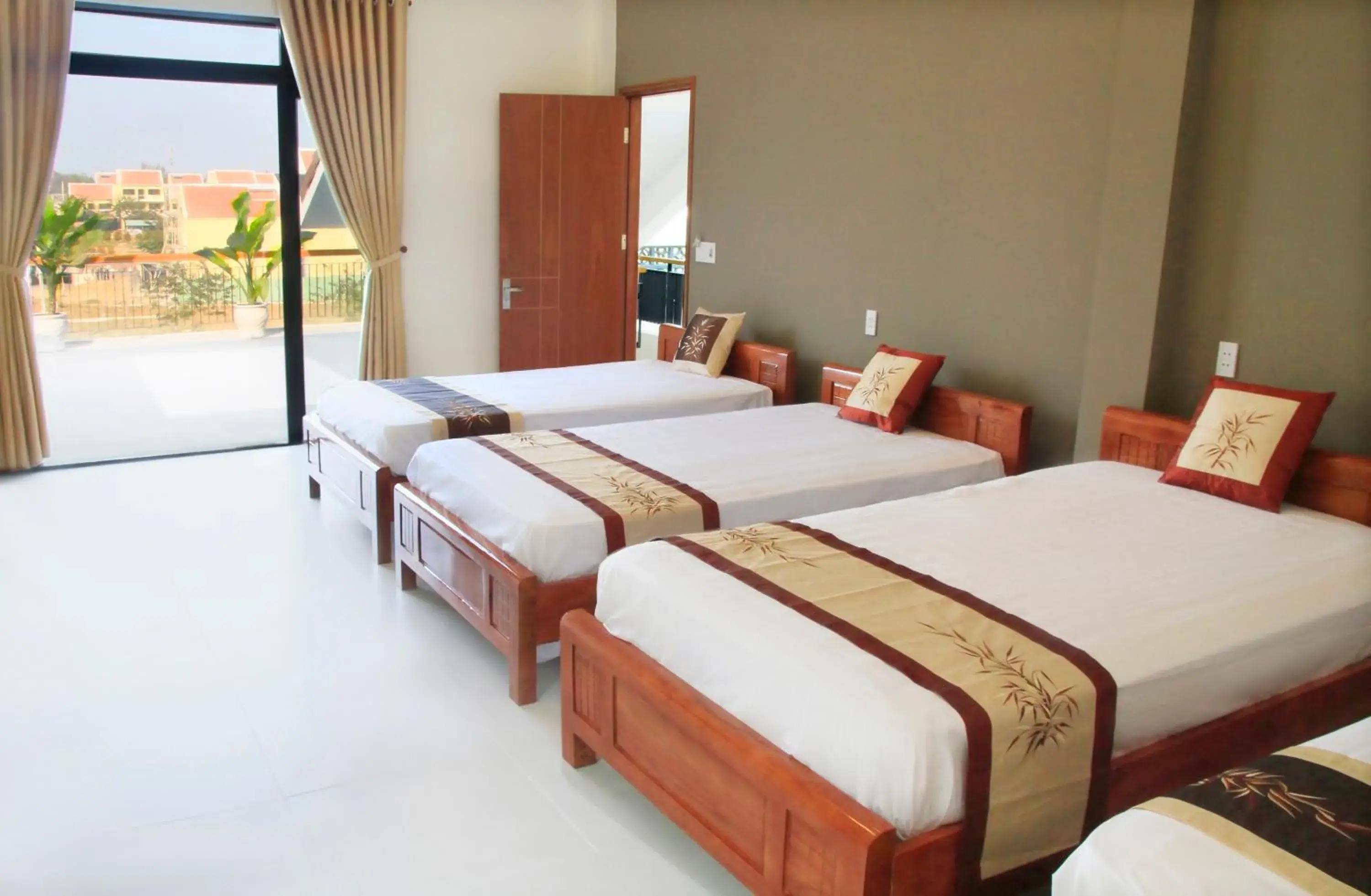 Bed in 4-Bed Dormitory Room in Melody Boutique Villa Hoi An Bed in 4-Bed Dormitory Room in Melody Boutique Villa Hoi An