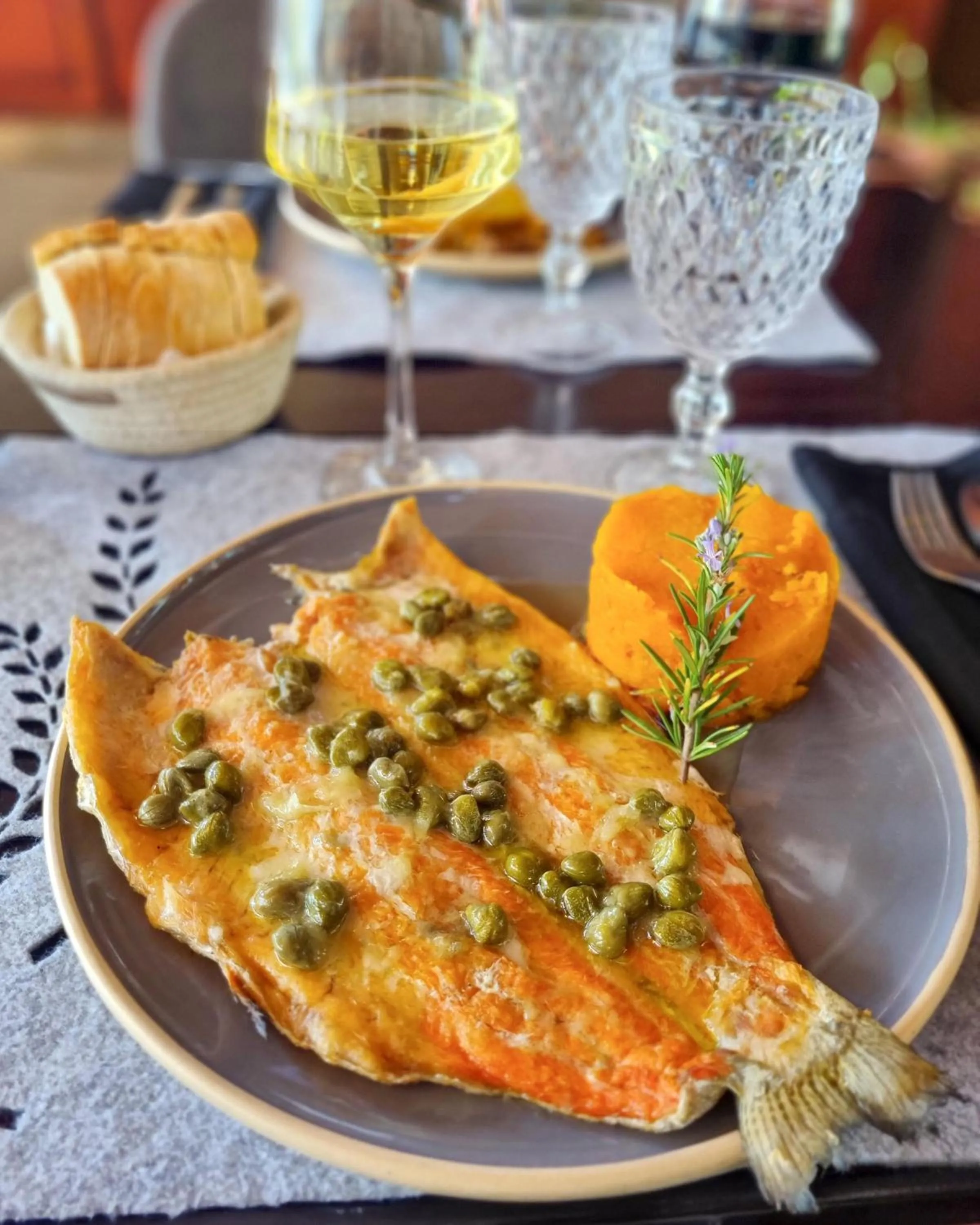 Restaurant/places to eat in Howard Johnson Hotel & Spa Villa General Belgrano