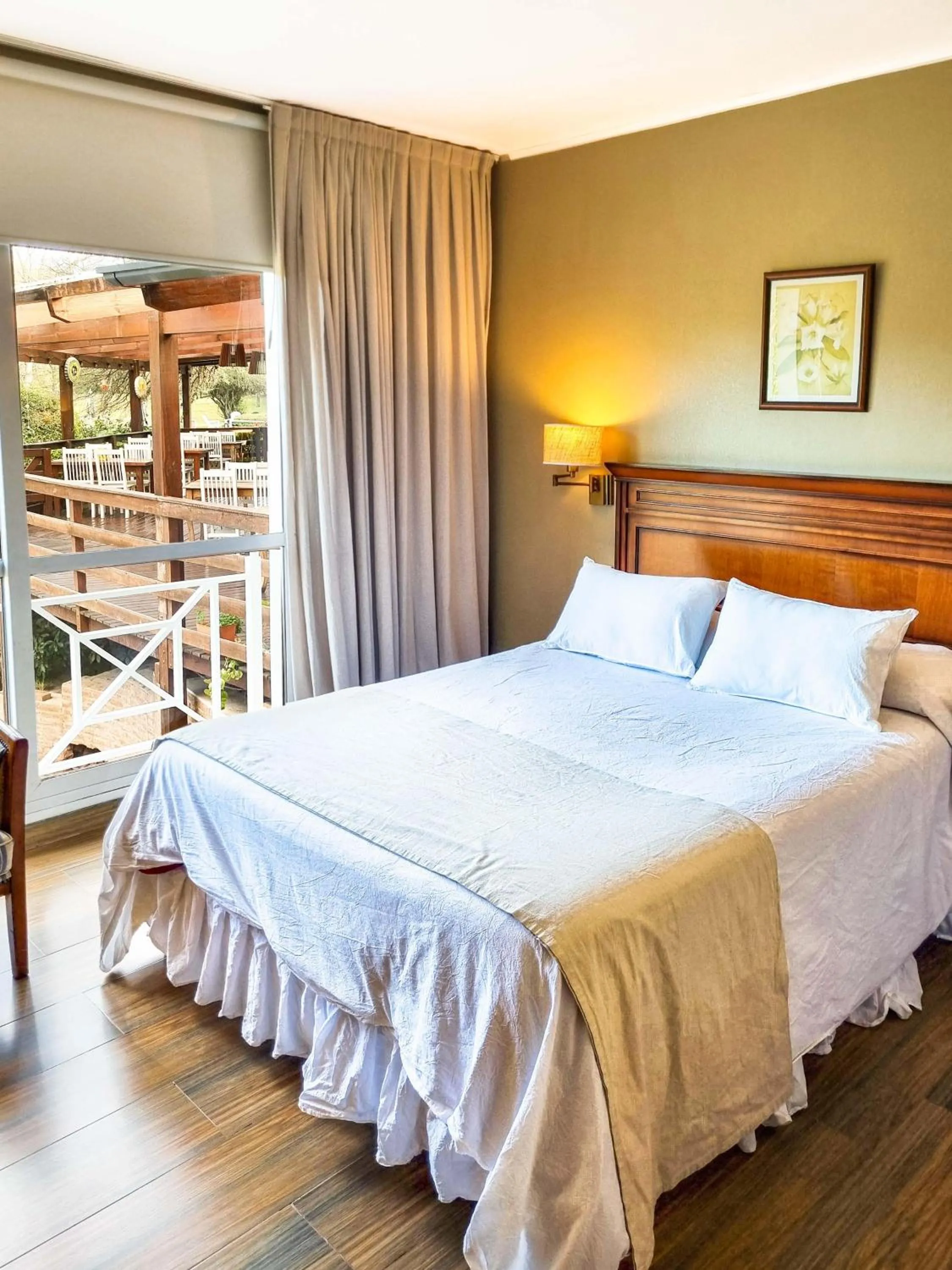 Bed in Howard Johnson Hotel & Spa Villa General Belgrano