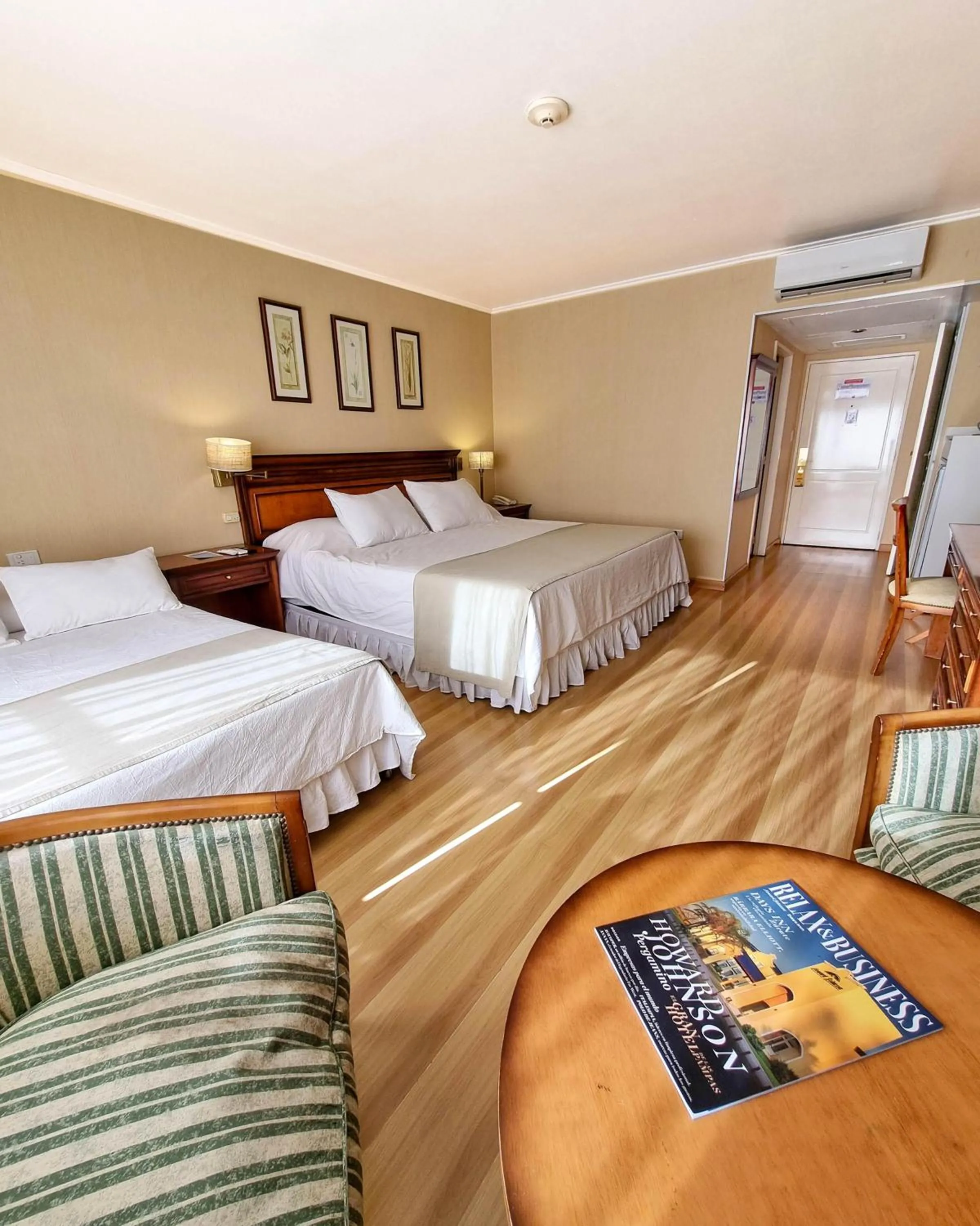 Bed in Howard Johnson Hotel & Spa Villa General Belgrano