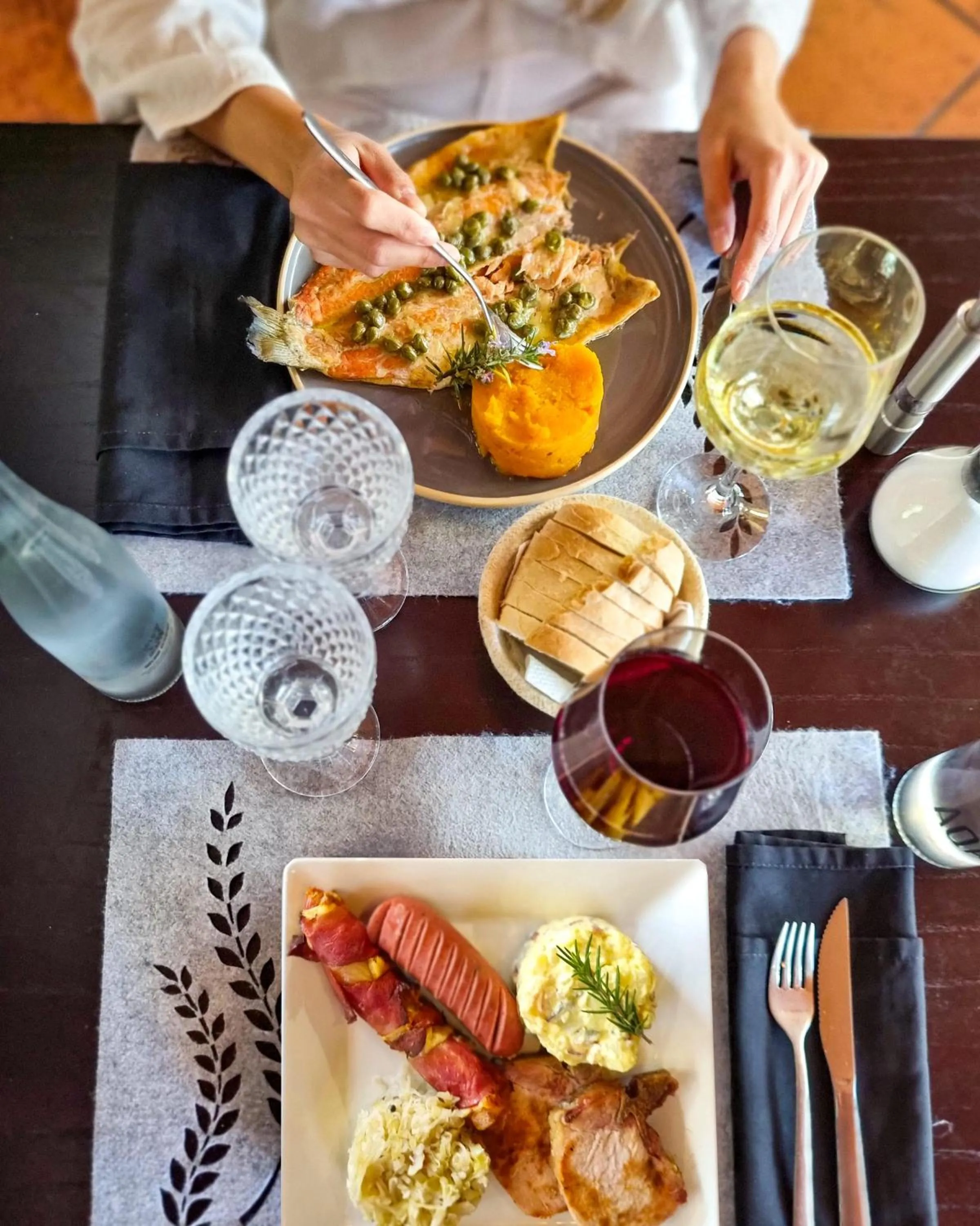 Restaurant/places to eat in Howard Johnson Hotel & Spa Villa General Belgrano