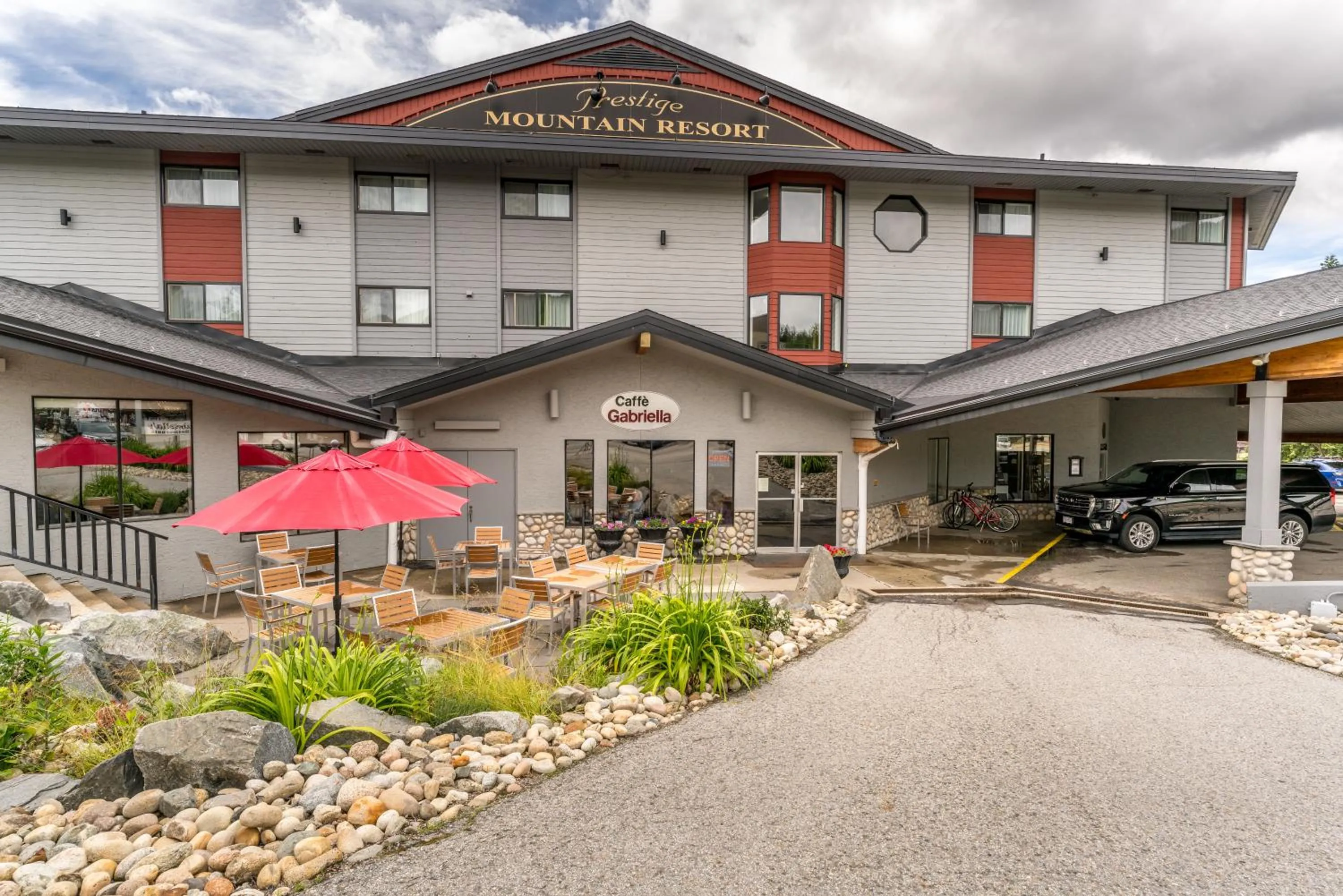 Property building in Prestige Mountain Resort Rossland