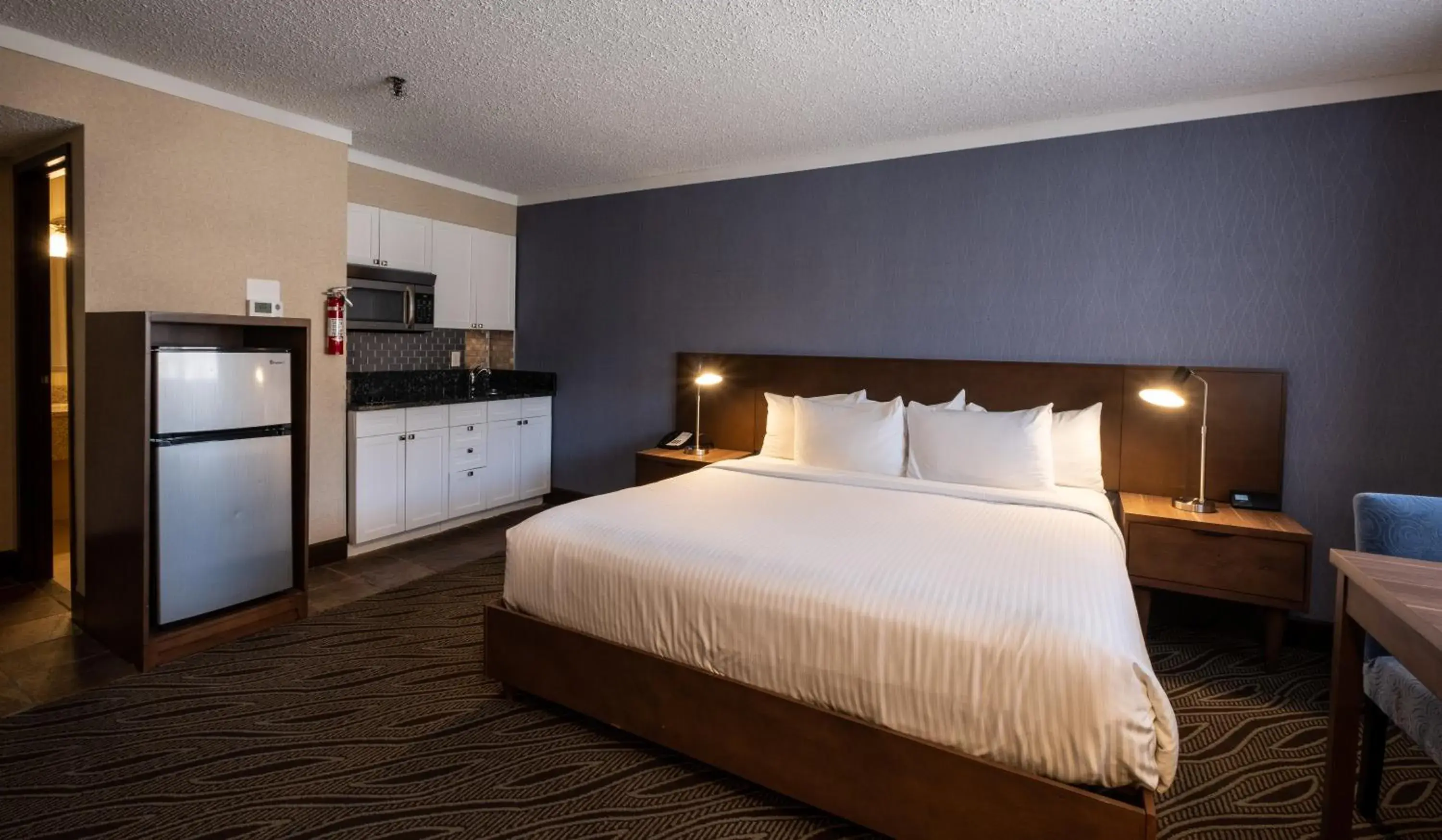 Deluxe King Studio in Prestige Mountain Resort Rossland Deluxe King Studio in Prestige Mountain Resort Rossland